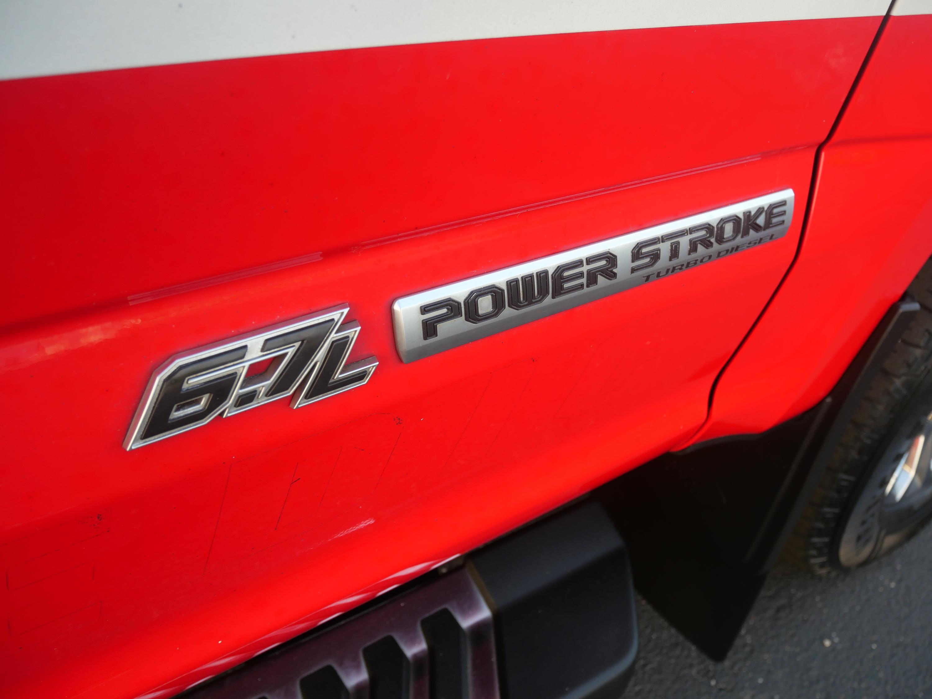 2019 Ford F350 4x4 Light Rescue - image 17