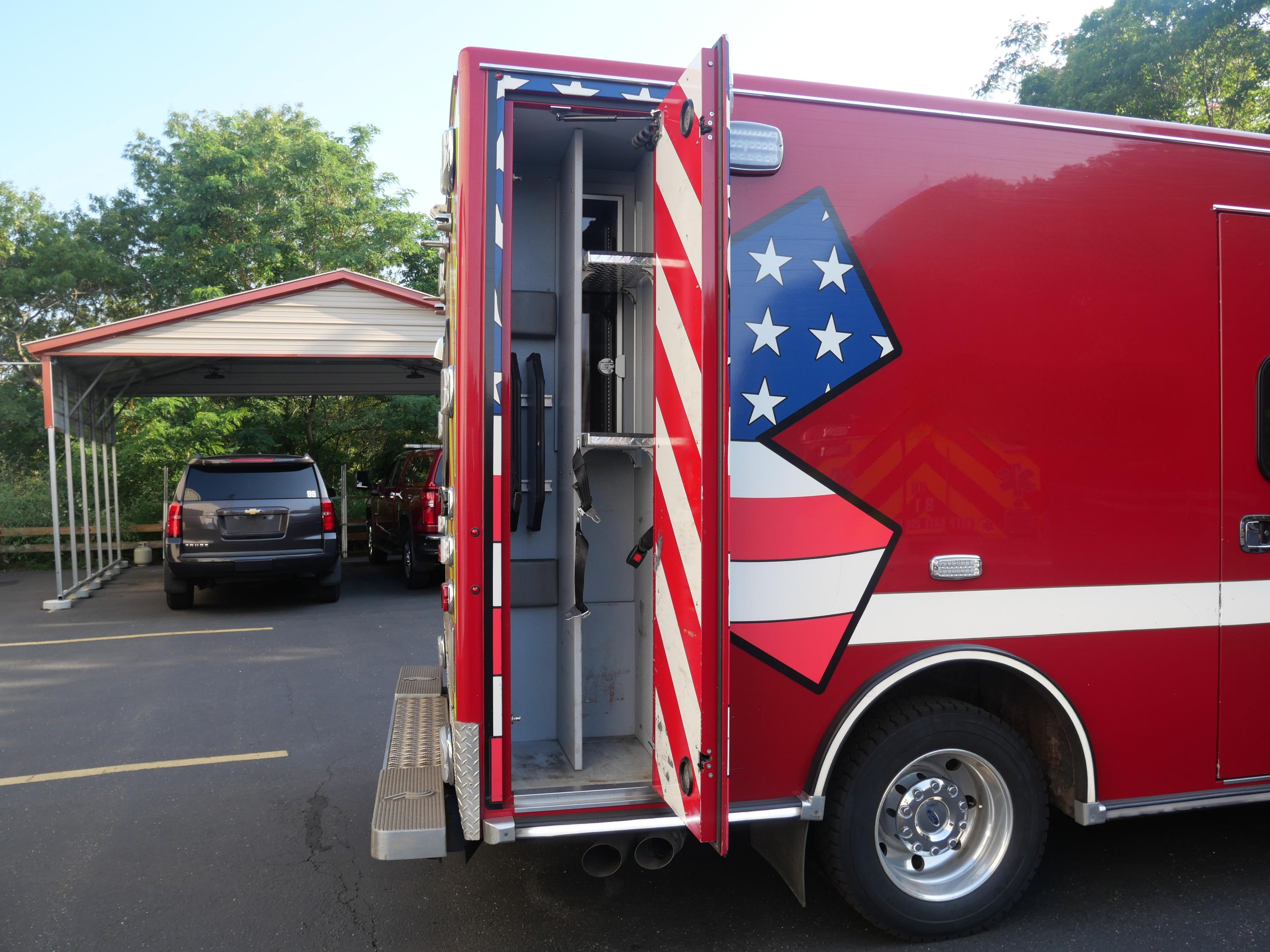 2017 Road Rescue Ford 4x4 Type I Ambulance - image 23