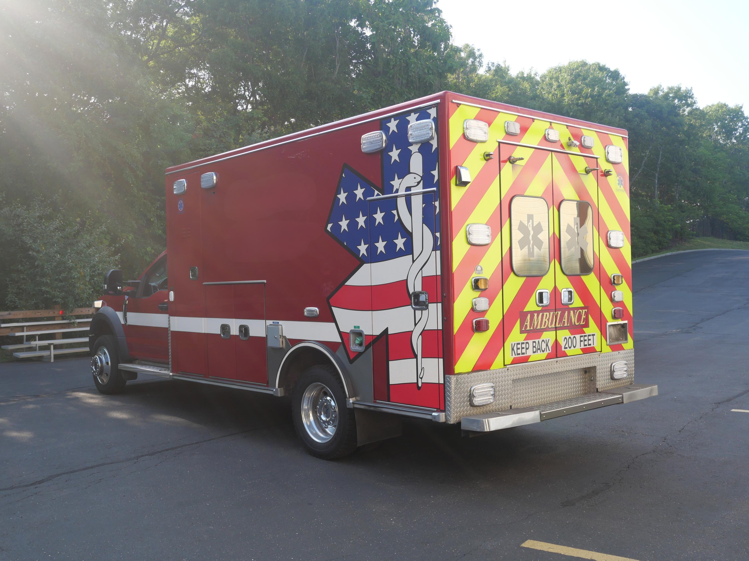 2017 Road Rescue Ford 4x4 Type I Ambulance - image 6