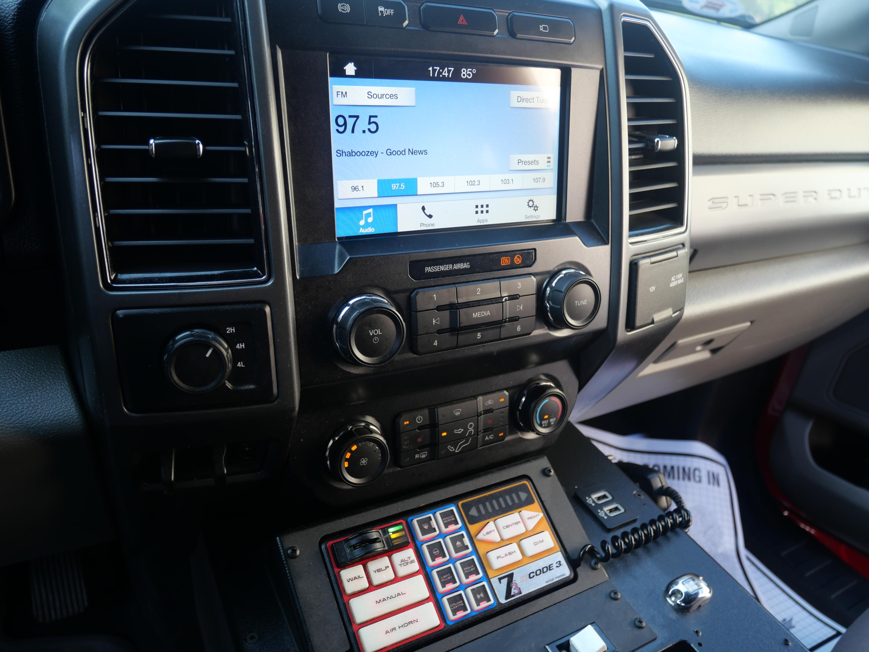 2019 Ford F350 4x4 Light Rescue - image 26