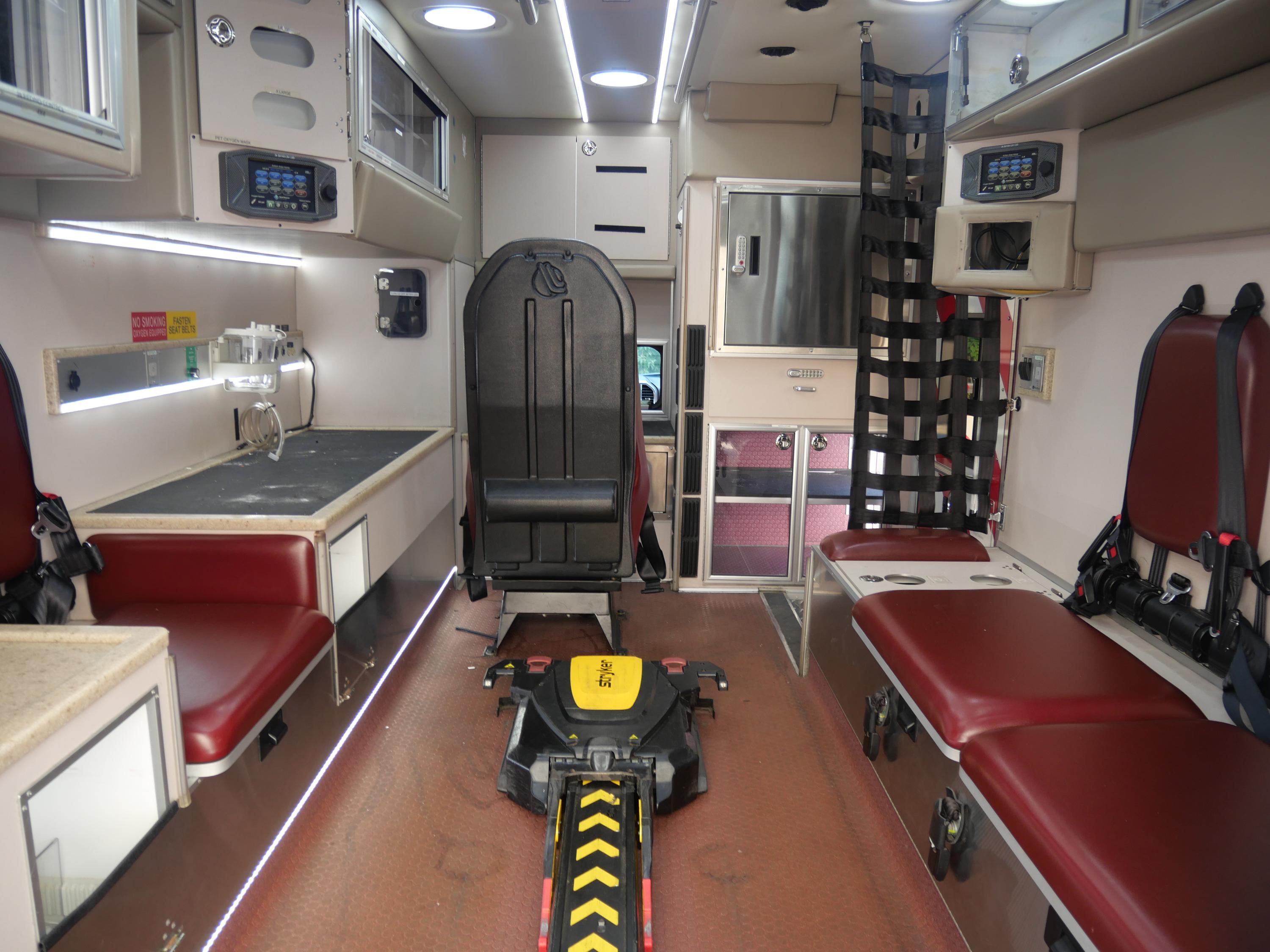 2017 Road Rescue Ford 4x4 Type I Ambulance - image 17