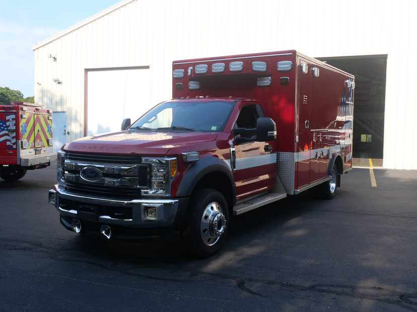 2017 Road Rescue Ford 4x4 Type I Ambulance — photo 4