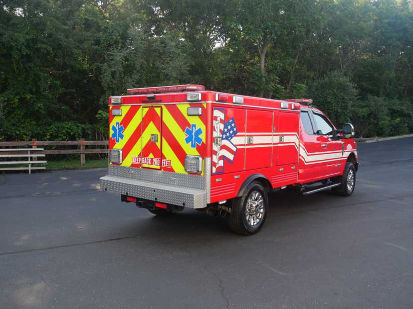 2019 Ford F350 4x4 Light Rescue — photo 6