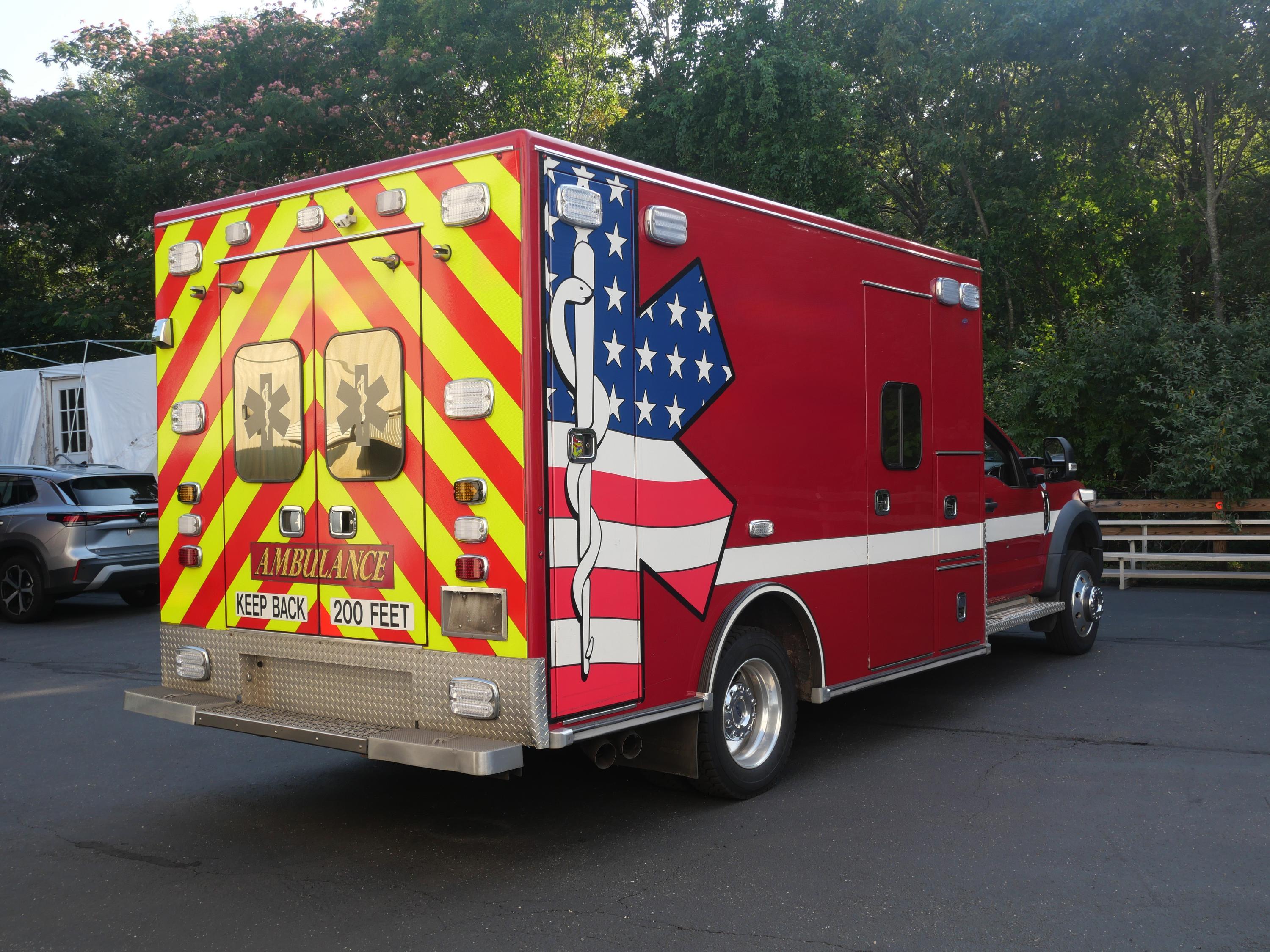 2017 Road Rescue Ford 4x4 Type I Ambulance - image 8