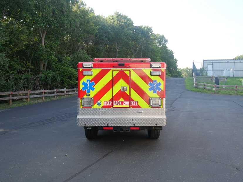 2019 Ford F350 4x4 Light Rescue — photo 7