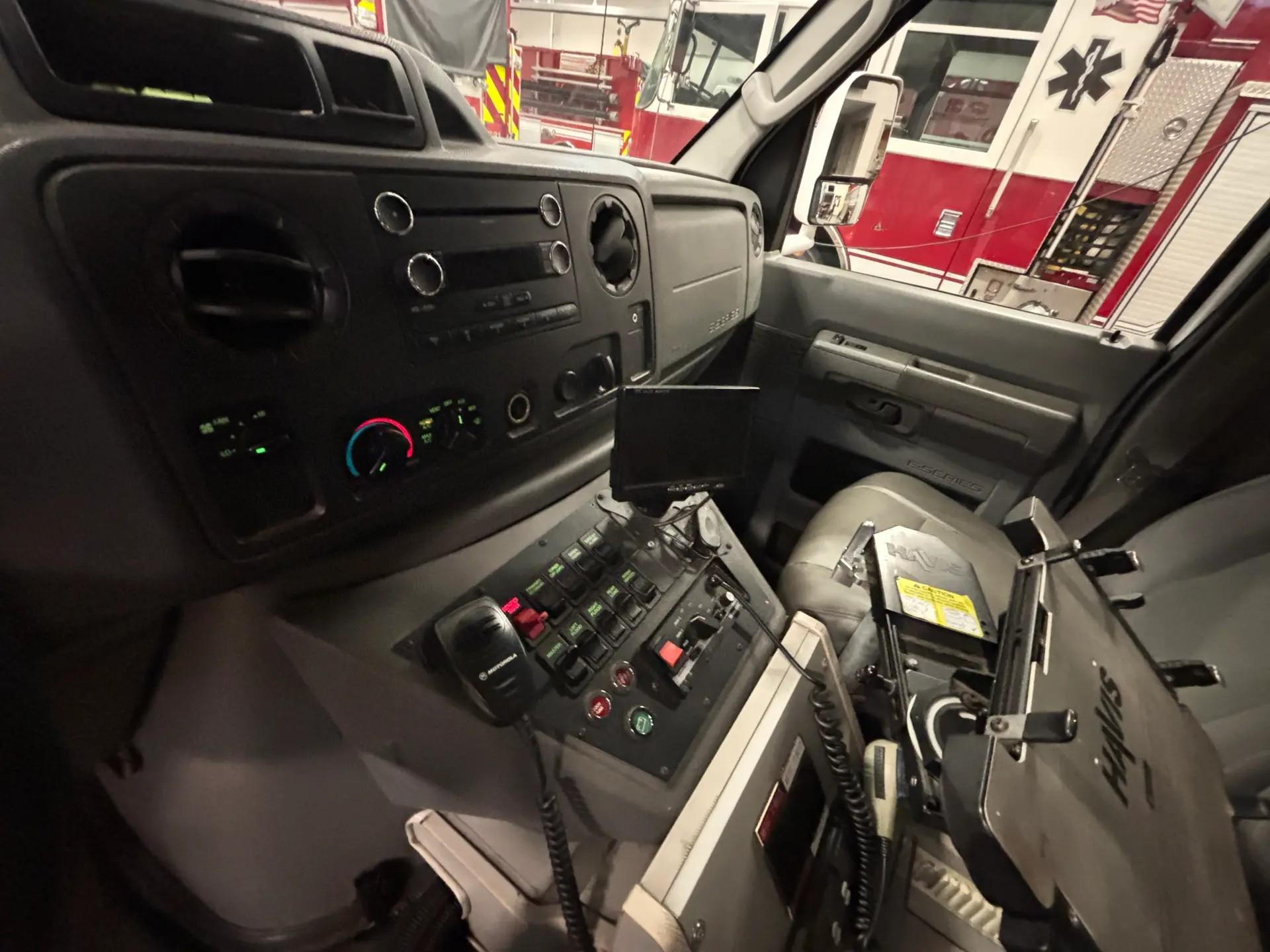 2009 Wheeled Coach Ford Type III Ambulance - image 10