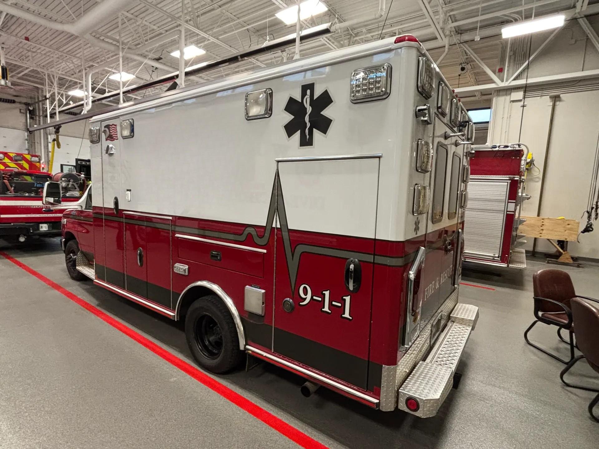 2009 Wheeled Coach Ford Type III Ambulance - image 2