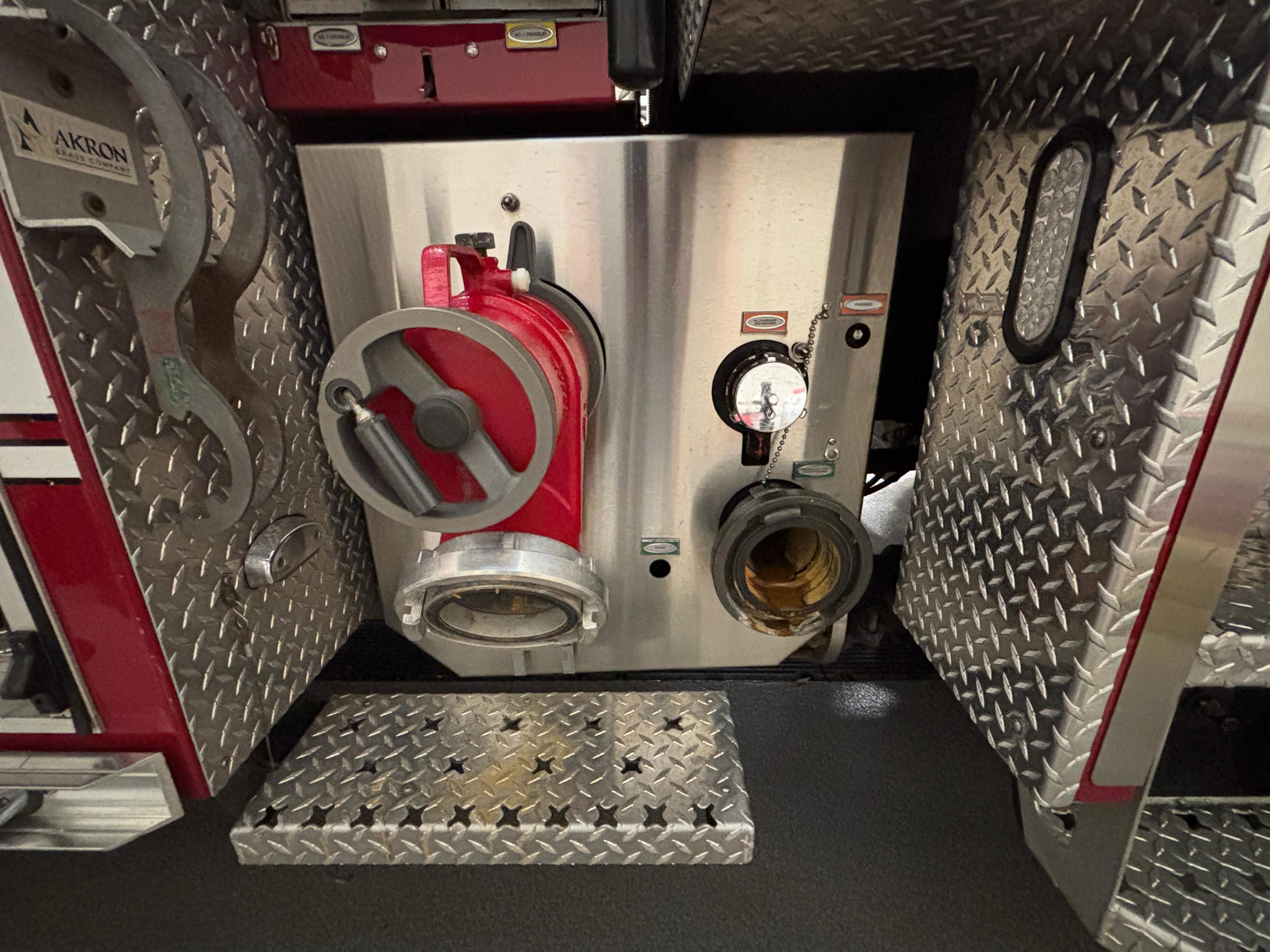 2010 Pierce Impel Pumper Tanker - image 30