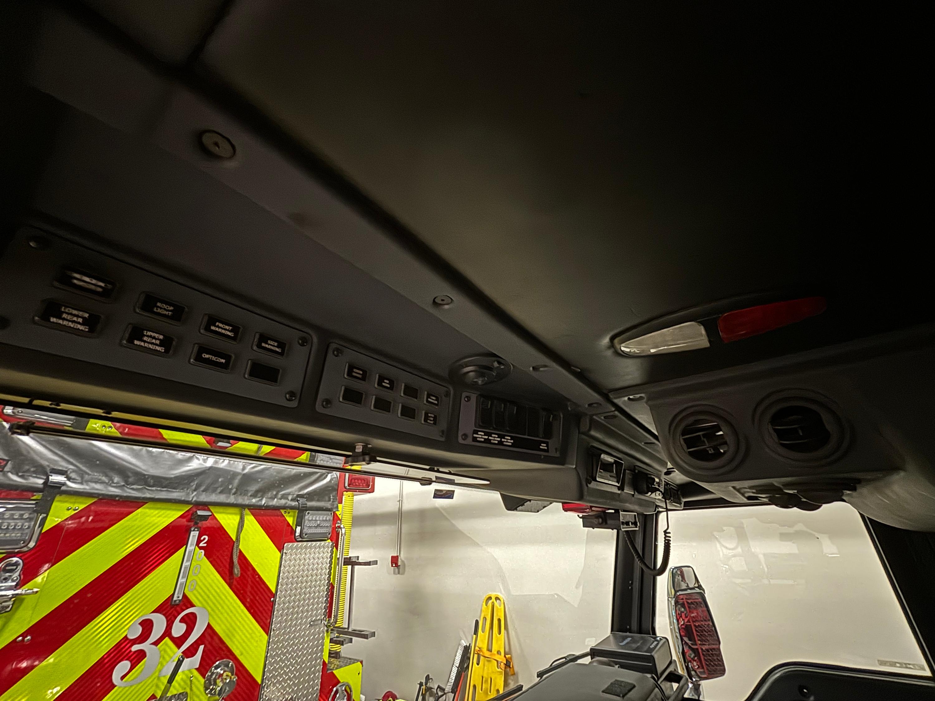 2010 Pierce Impel Pumper Tanker - image 10