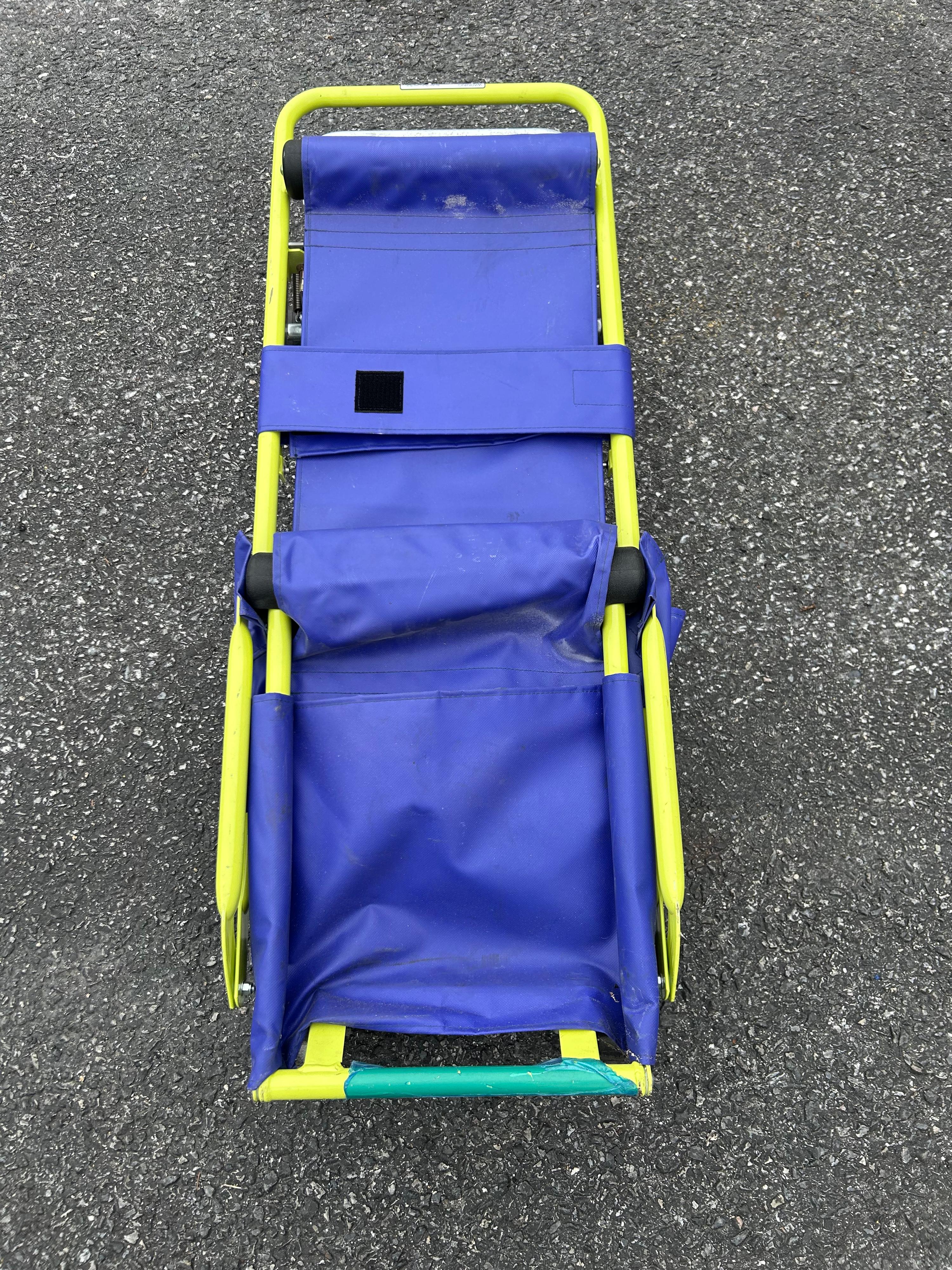 Garaventa Evacu-Trac - Evac Chair for Emergency Evacuation via Stairs - image 9