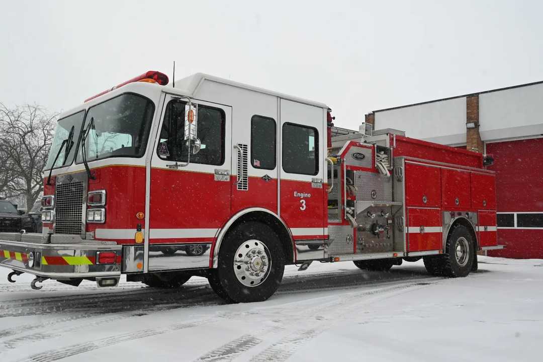 1998 E-One Spartan Pumper