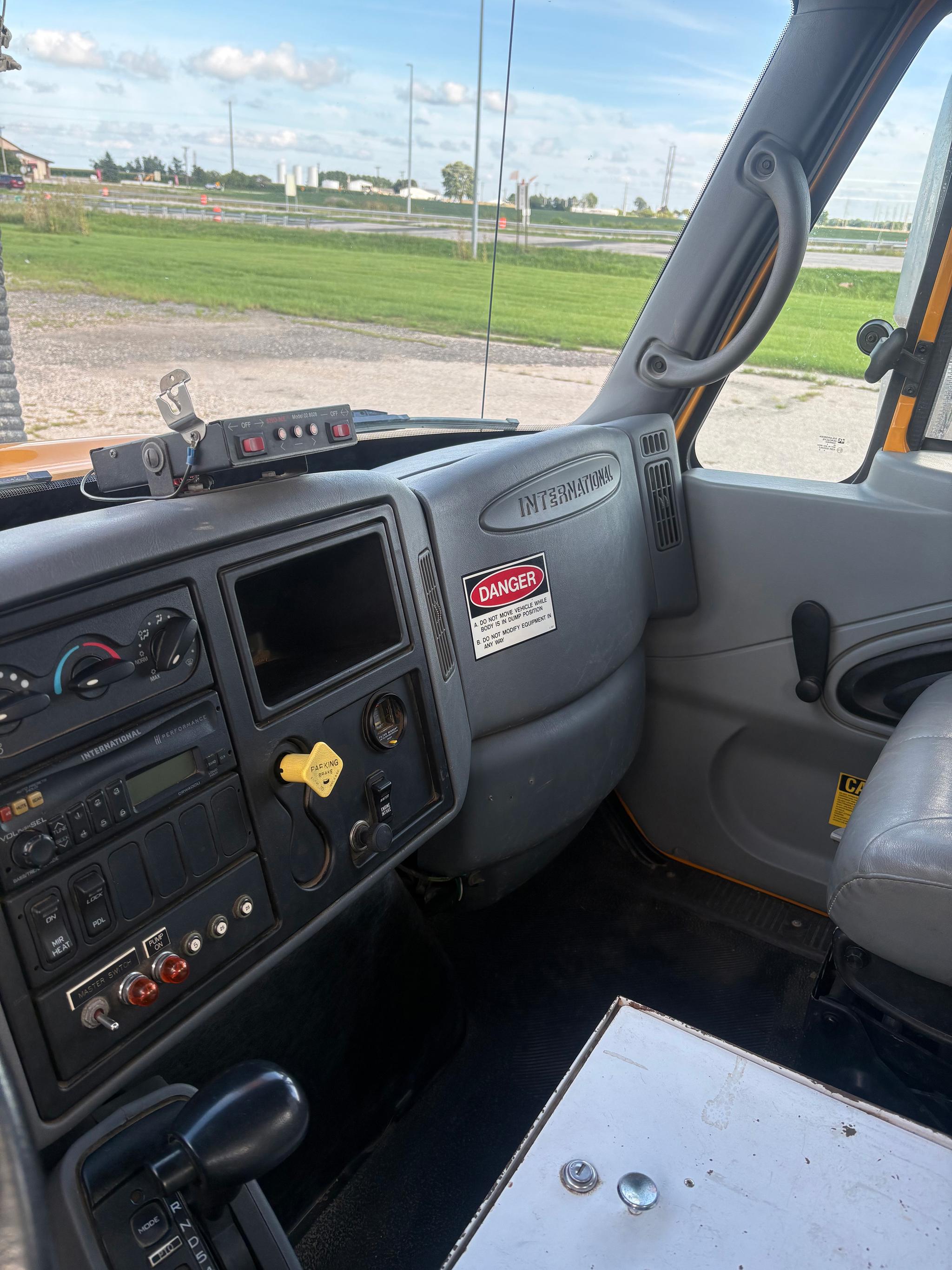 2007 International Vactor Combination - image 5