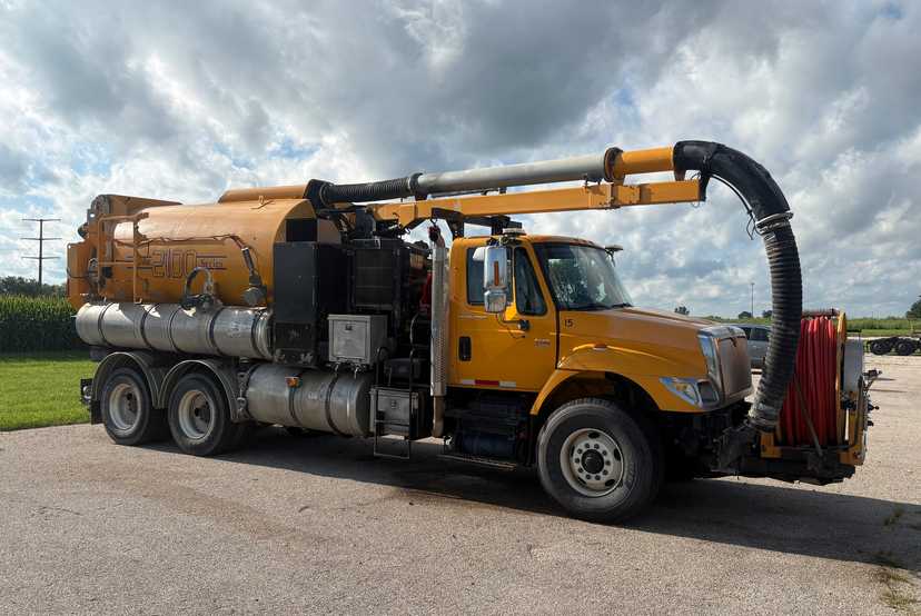 2007 International Vactor Combination