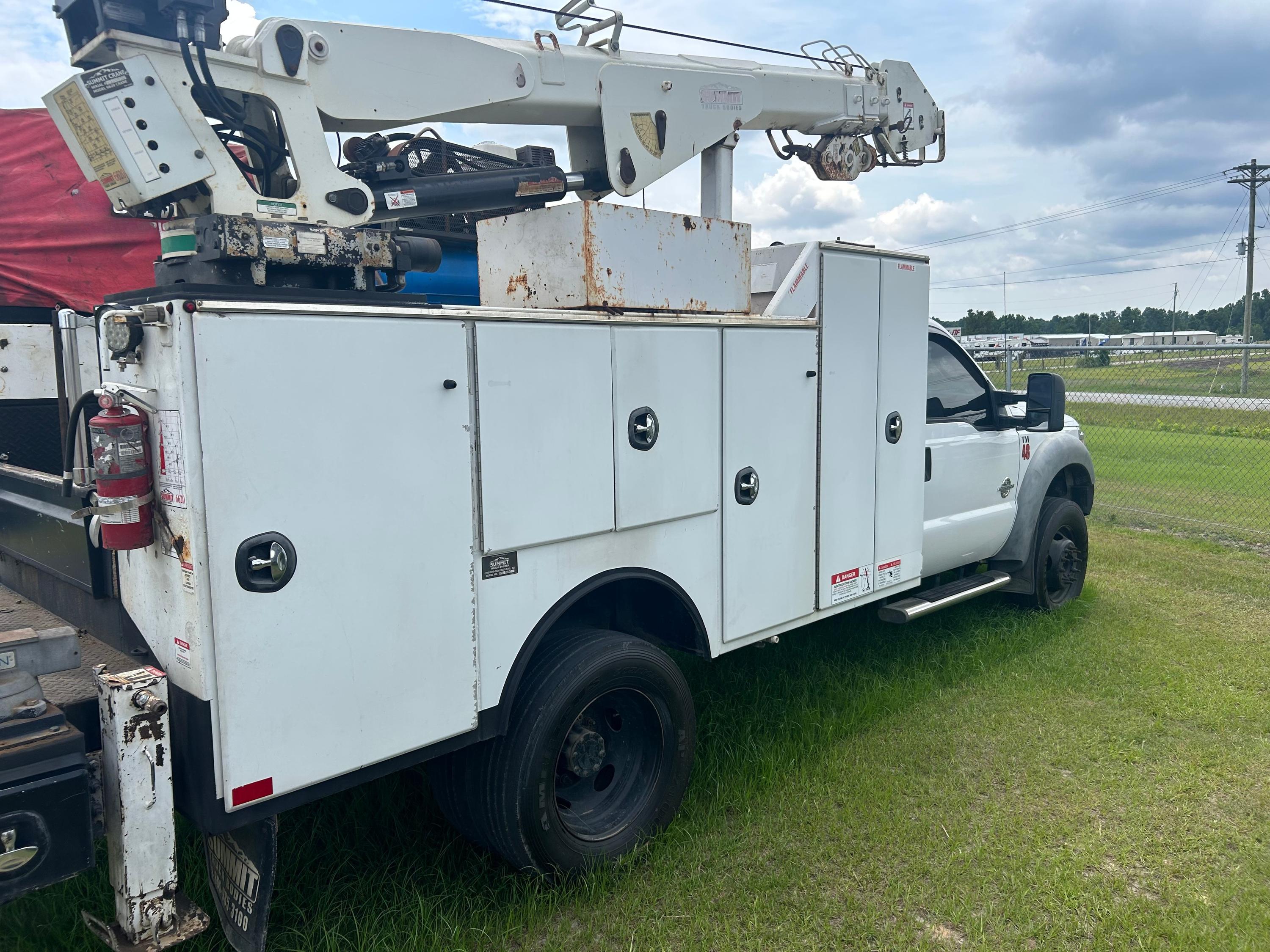 2012 Ford F-550 Service Truck - image 5