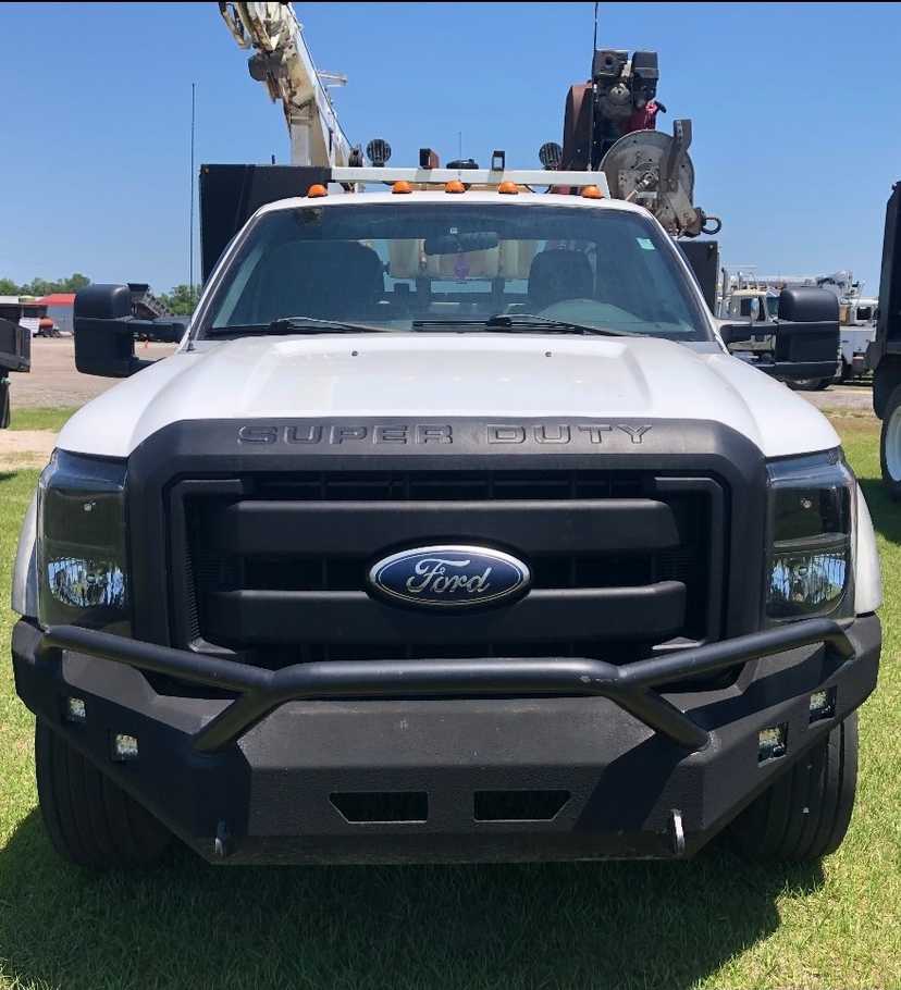 2012 Ford F-550 Service Truck — photo 3