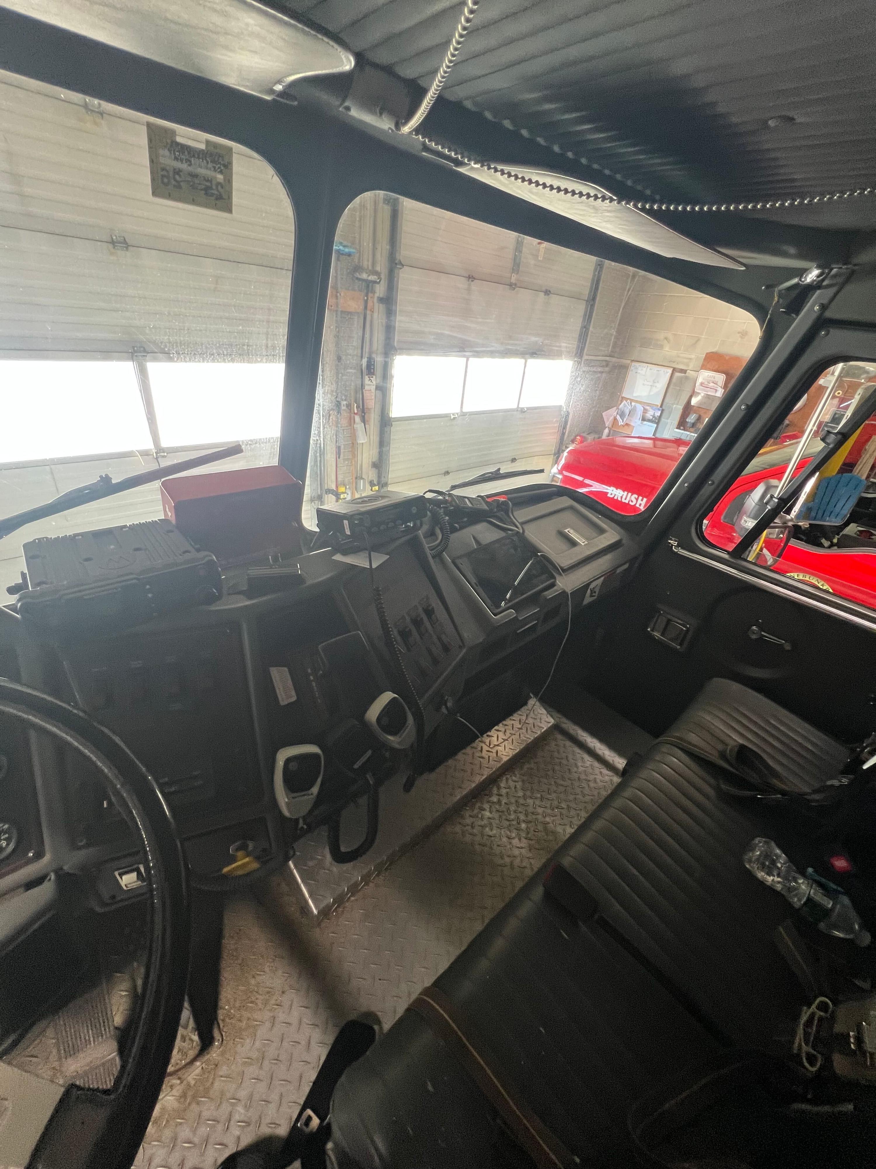1989 E-One Pumper - image 6