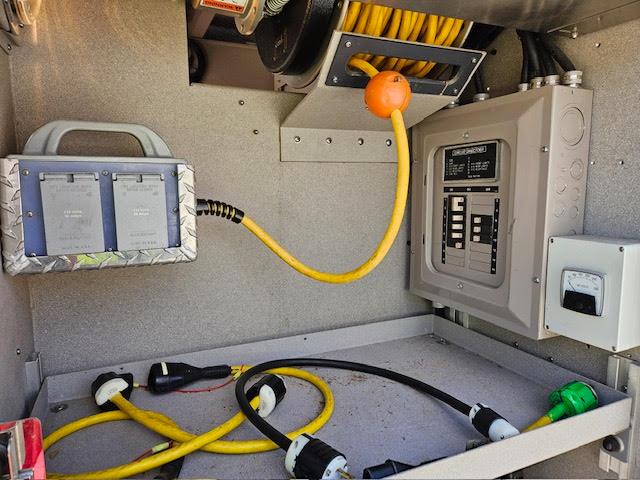 2006 Ford Pierce 4x4 Light Rescue - image 5