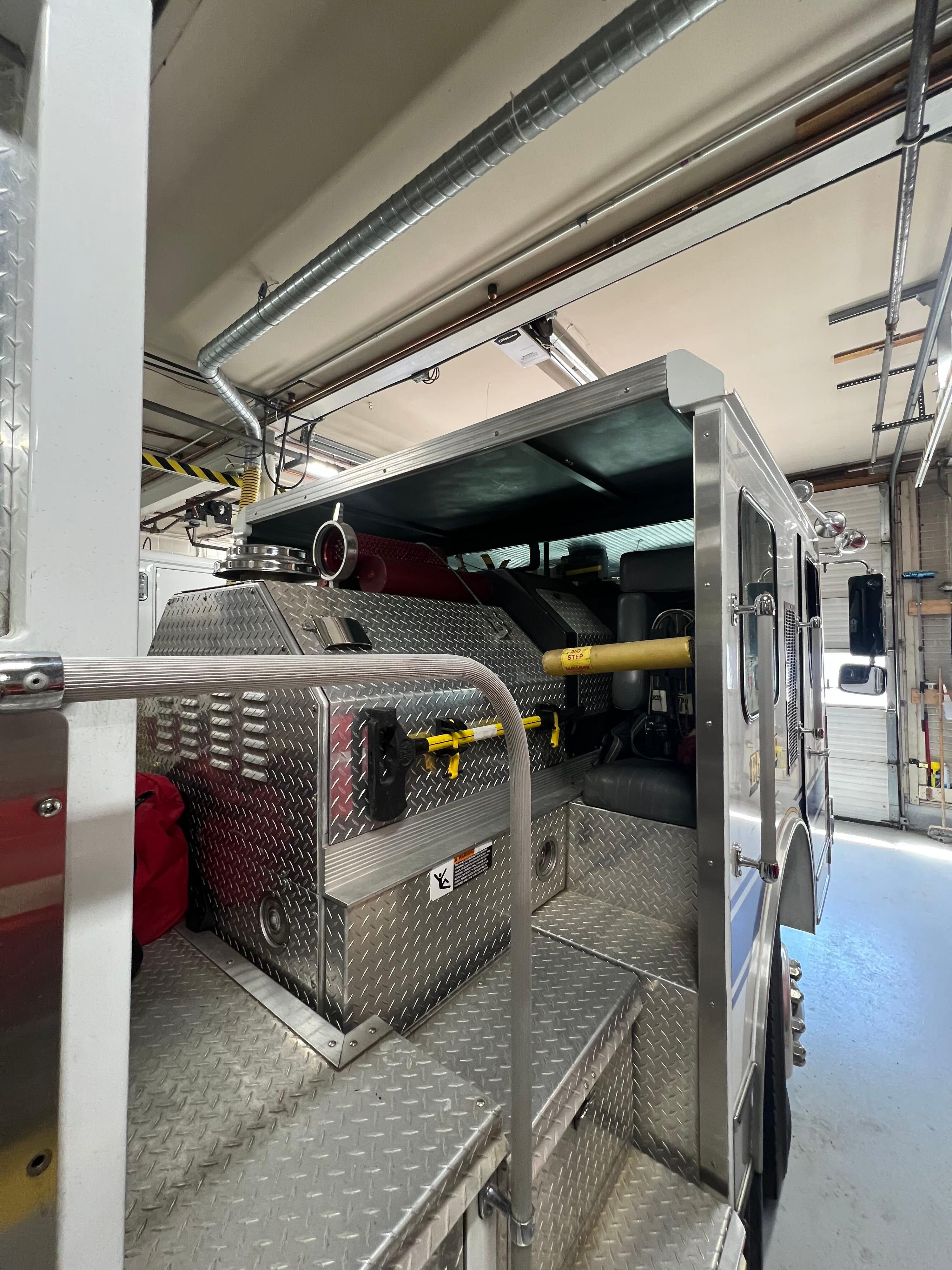 1989 E-One Pumper - image 26