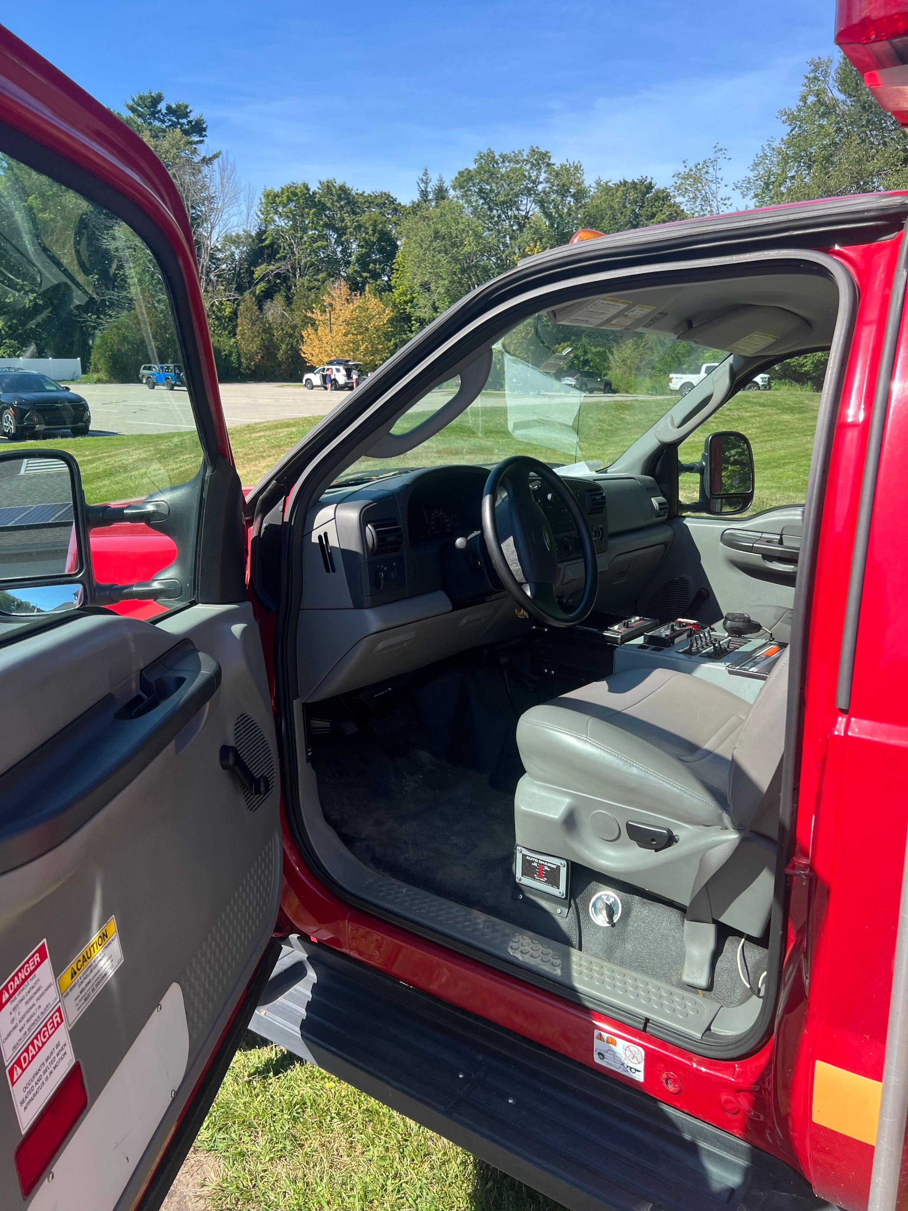 2006 Ford Pierce 4x4 Light Rescue - image 12