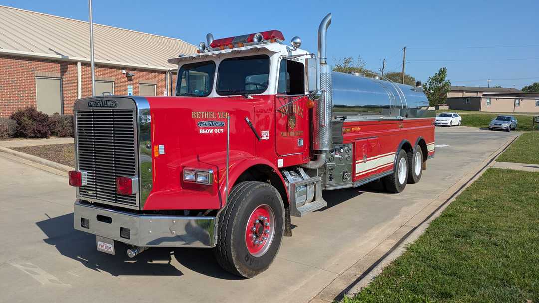 1988 Freightliner Tanker 450/3500