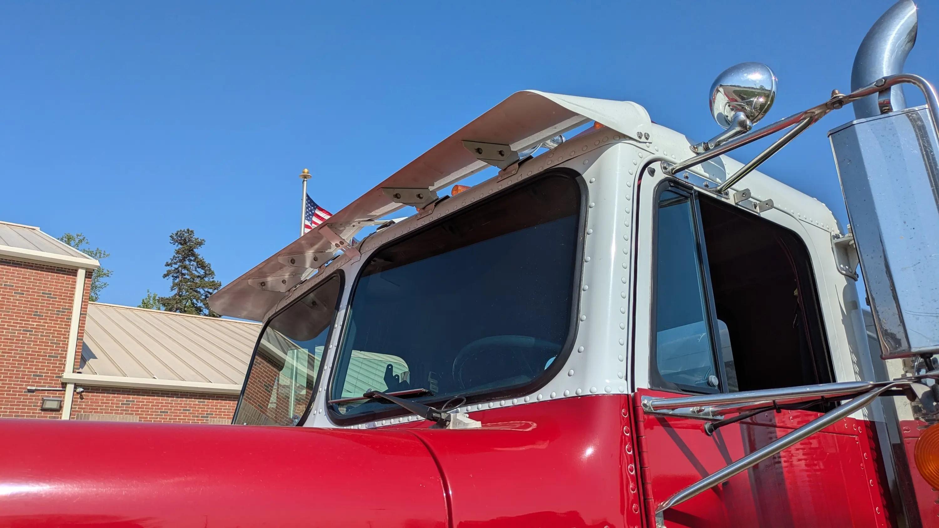 1988 Freightliner c-120064 Tanker - image 8