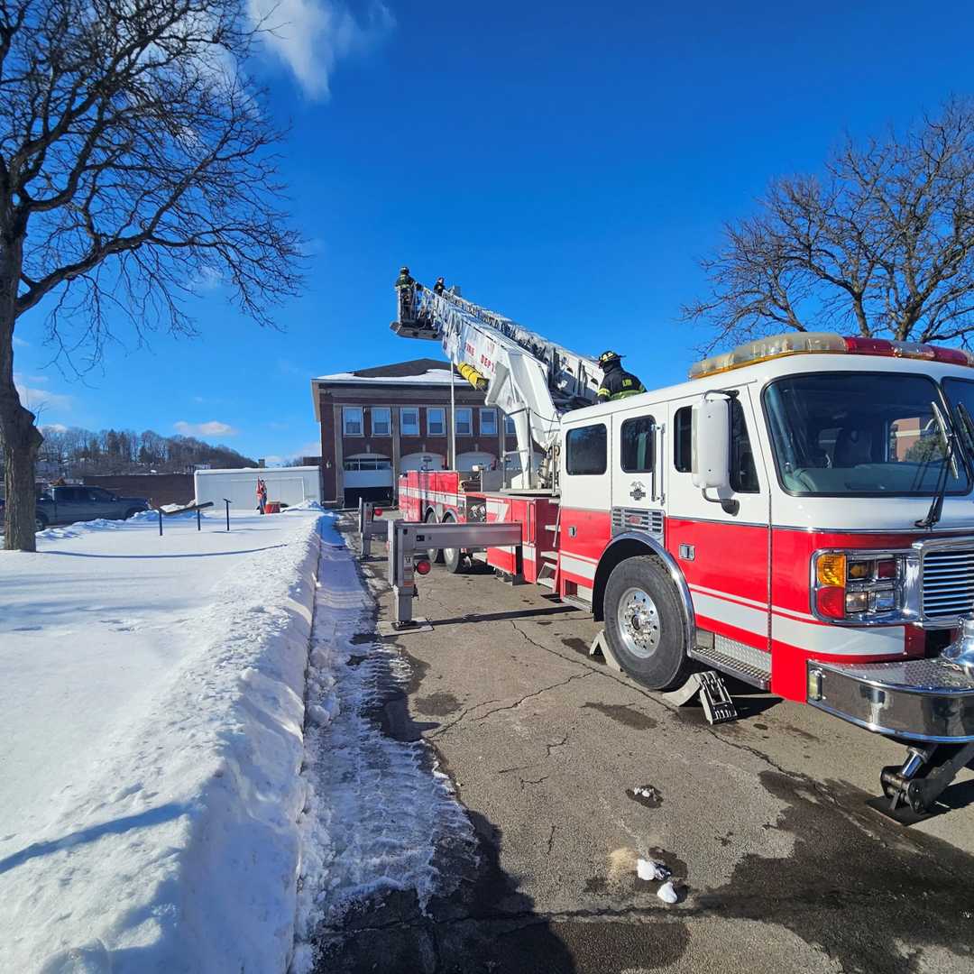 2002 American LaFrance LT93 93' Aerial