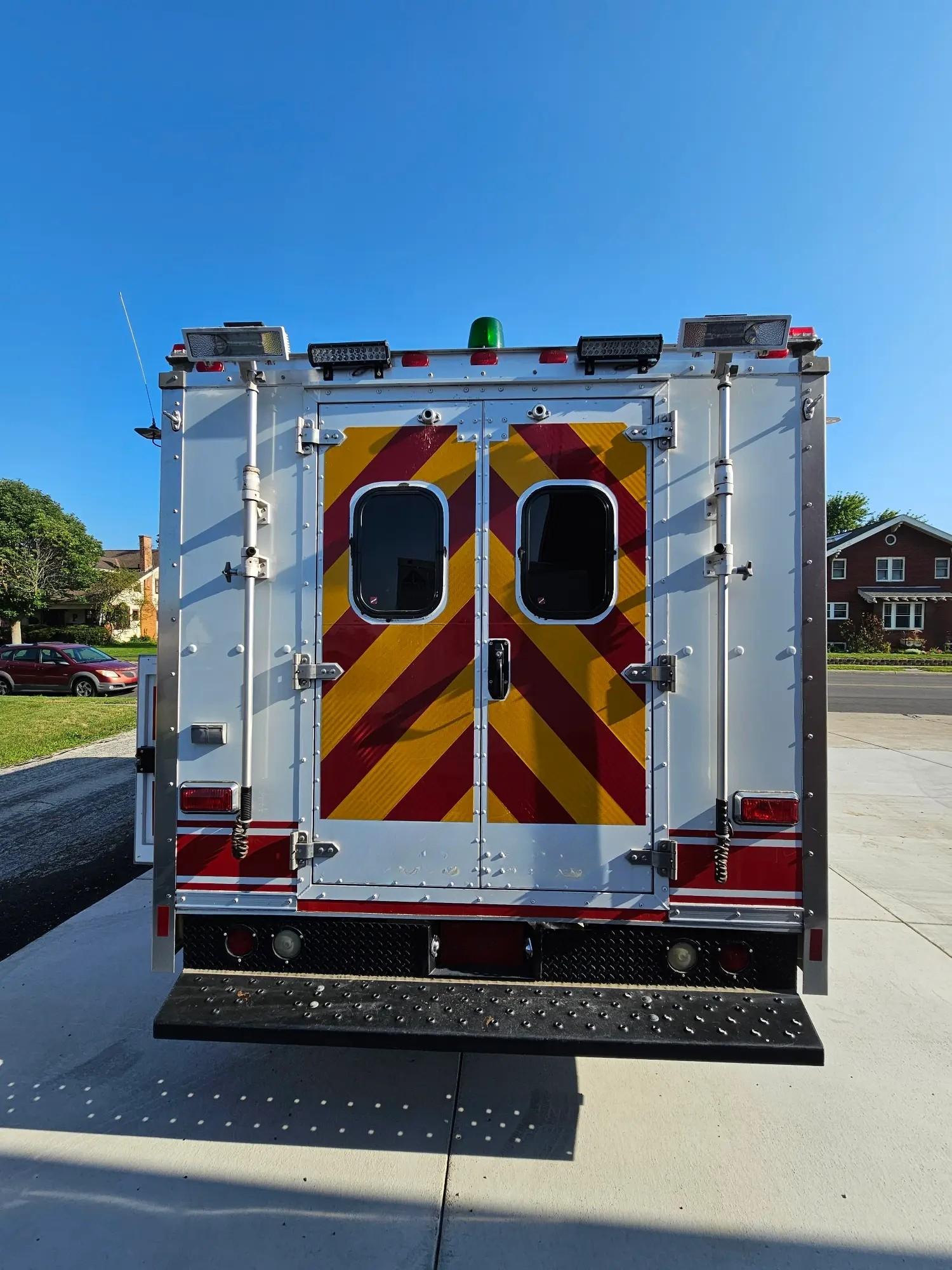 2001 Ford F450 Equipment Truck - image 6