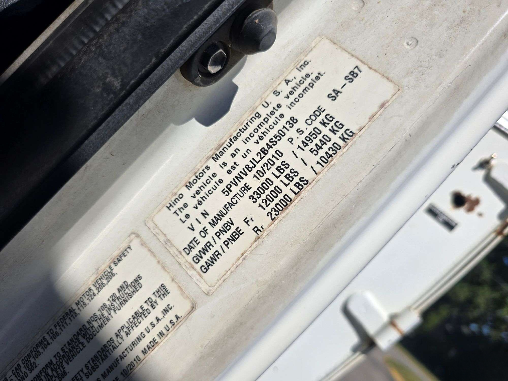 2011 Hino 338 Rear Loader - image 15