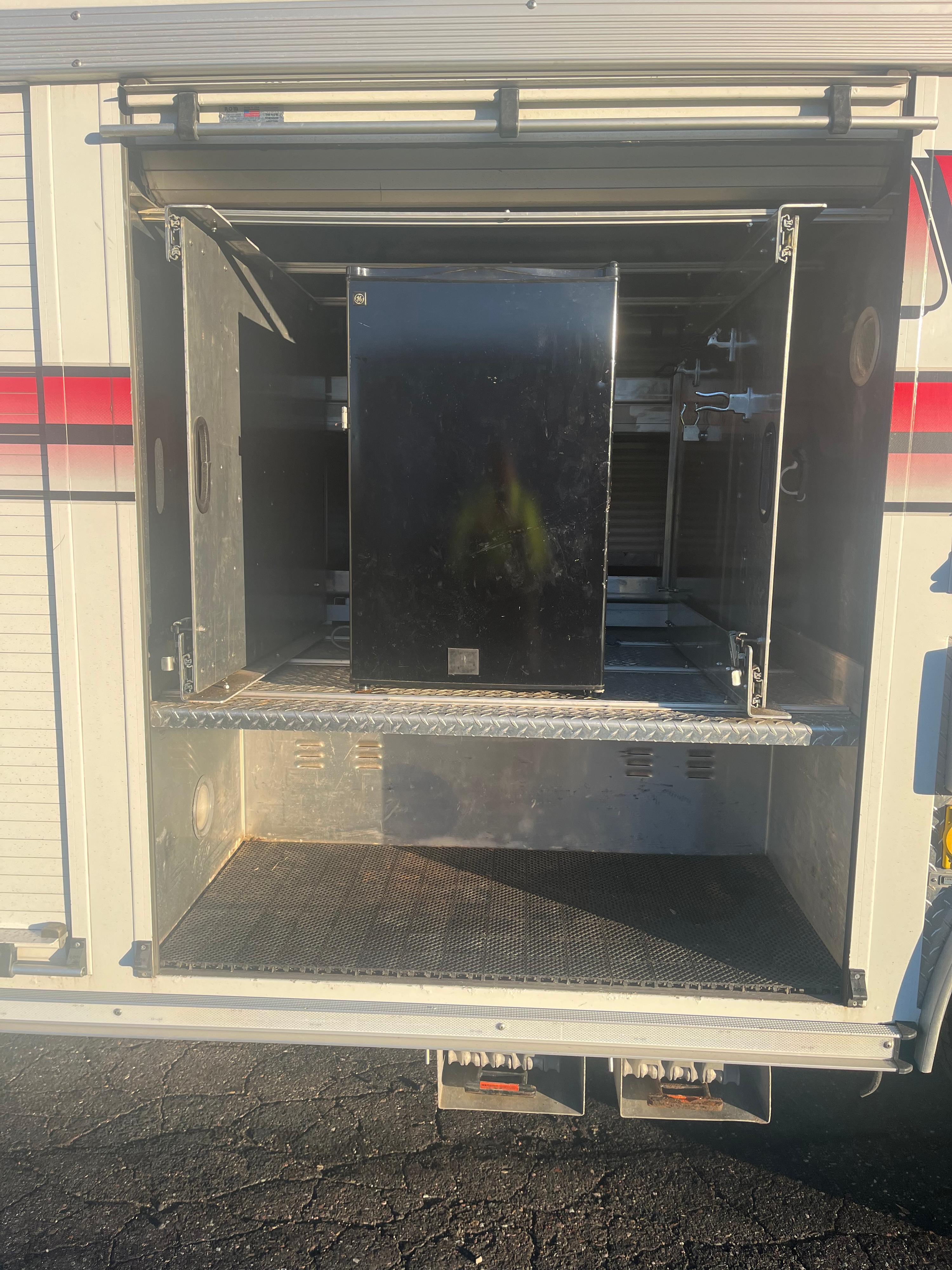 2002 E-One Spartan Heavy Rescue - image 12
