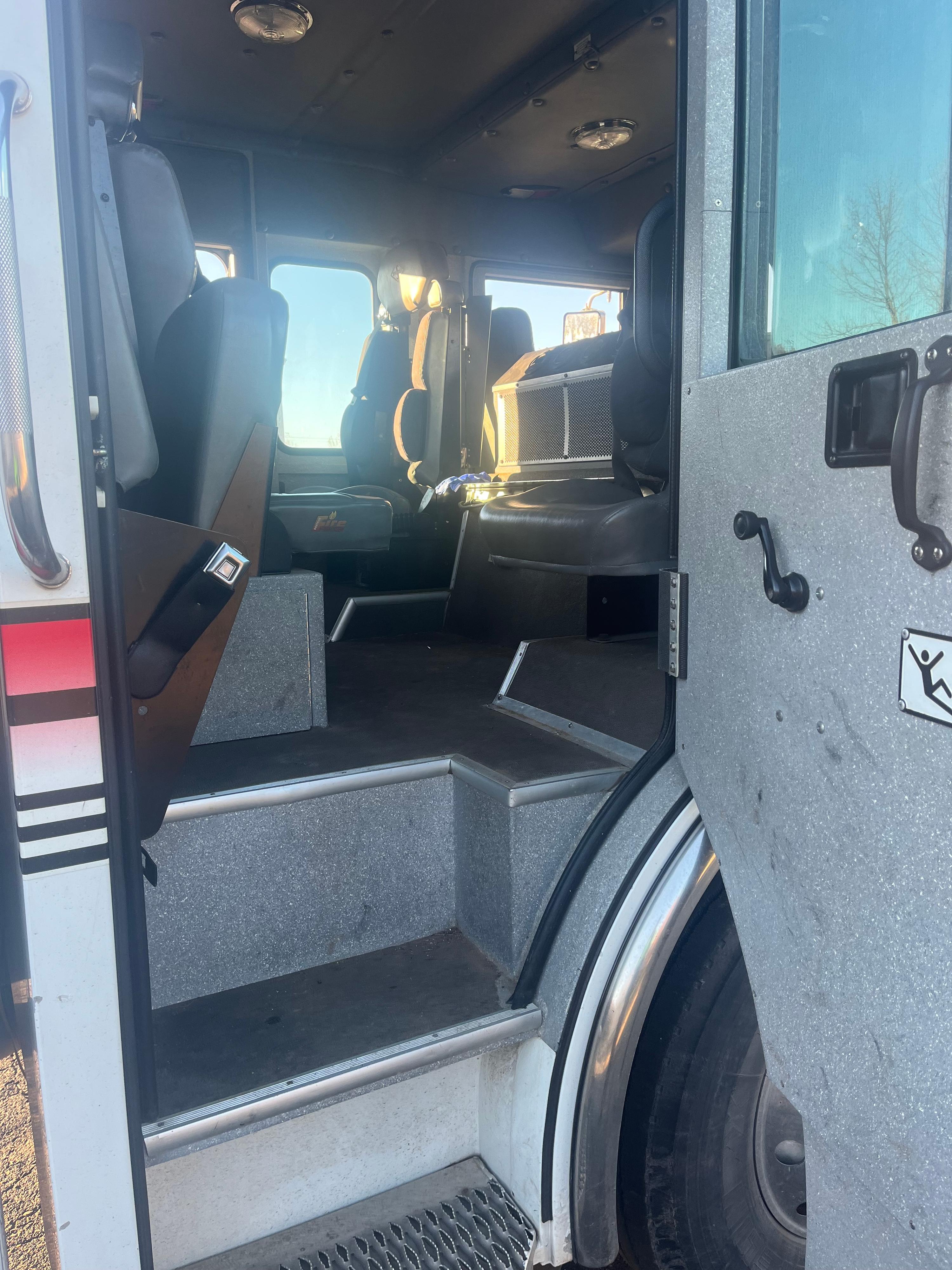 2002 E-One Spartan Heavy Rescue - image 22