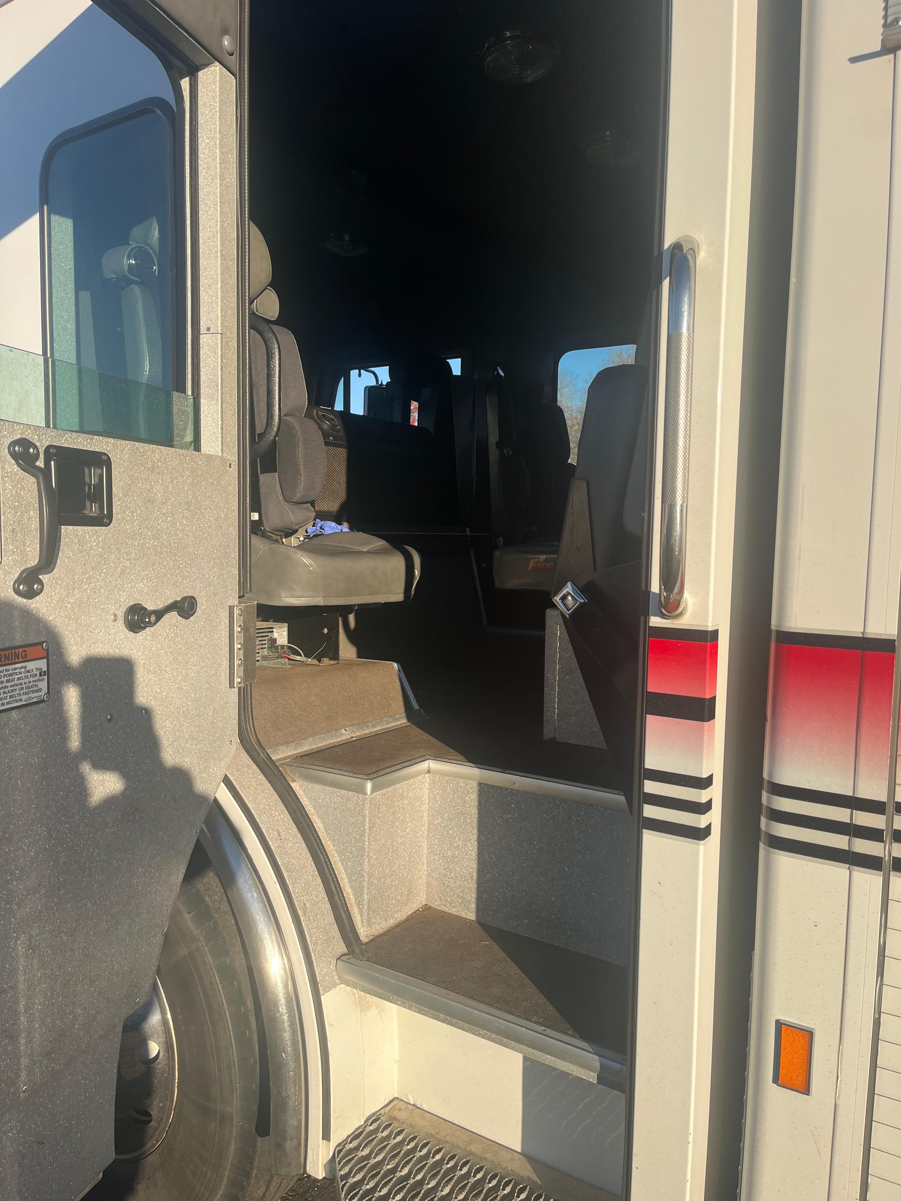 2002 E-One Spartan Heavy Rescue - image 18