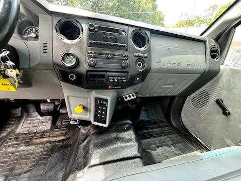 2015 Ford F750 Bucket Truck - image 12