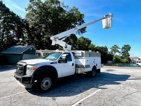 2013 Ford F450SD 35 ft Bucket Truck - image 4