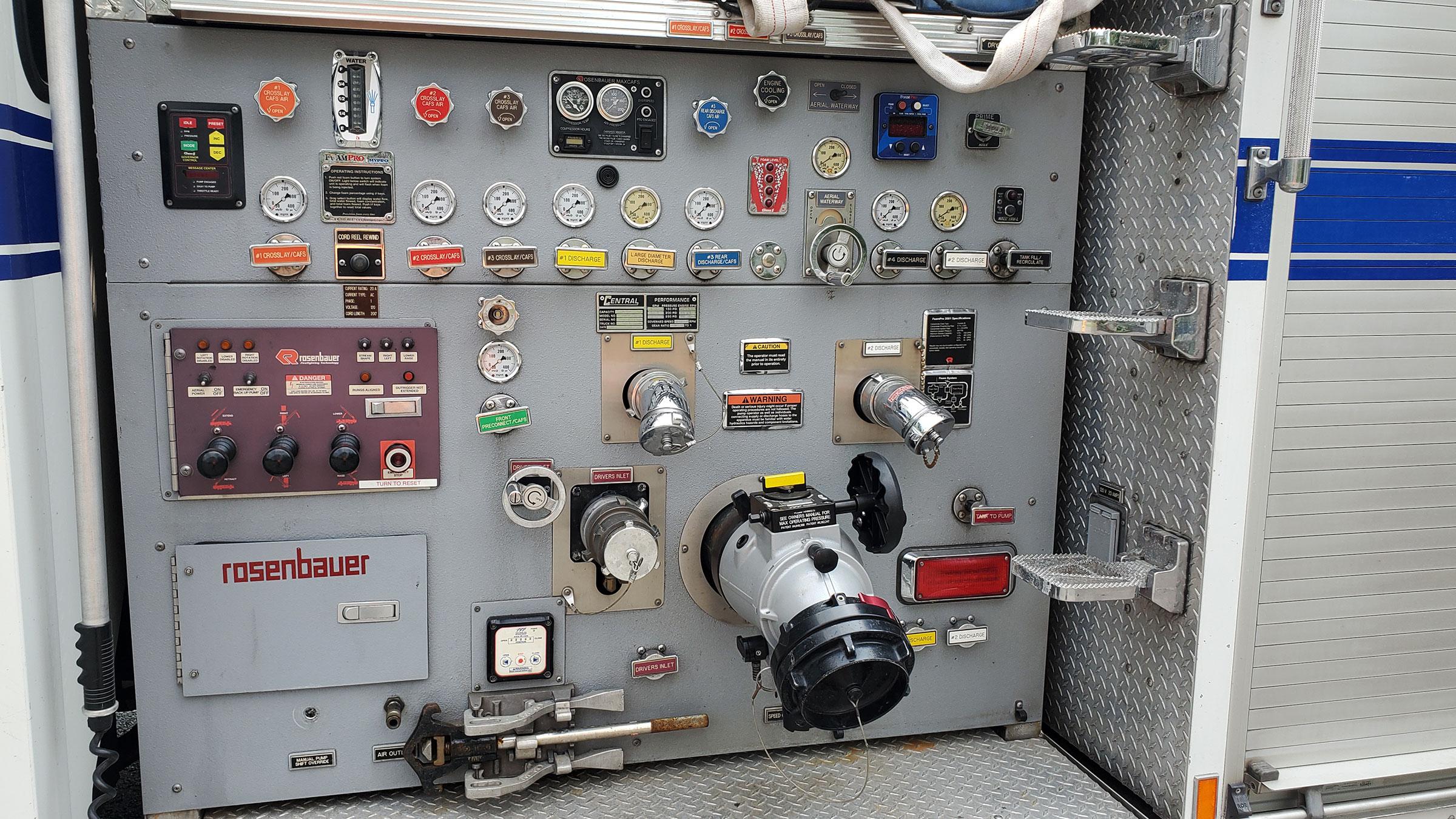 2009 Spartan Rosenbauer 75' Quint - image 17
