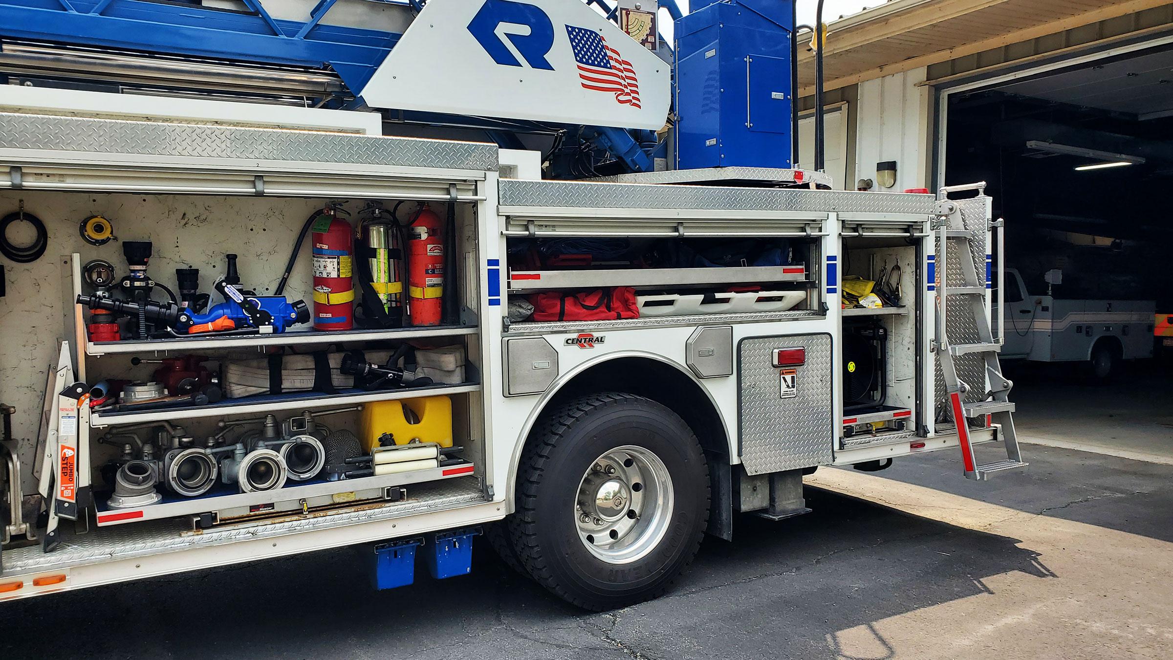 2009 Spartan Rosenbauer 75' Quint - image 7