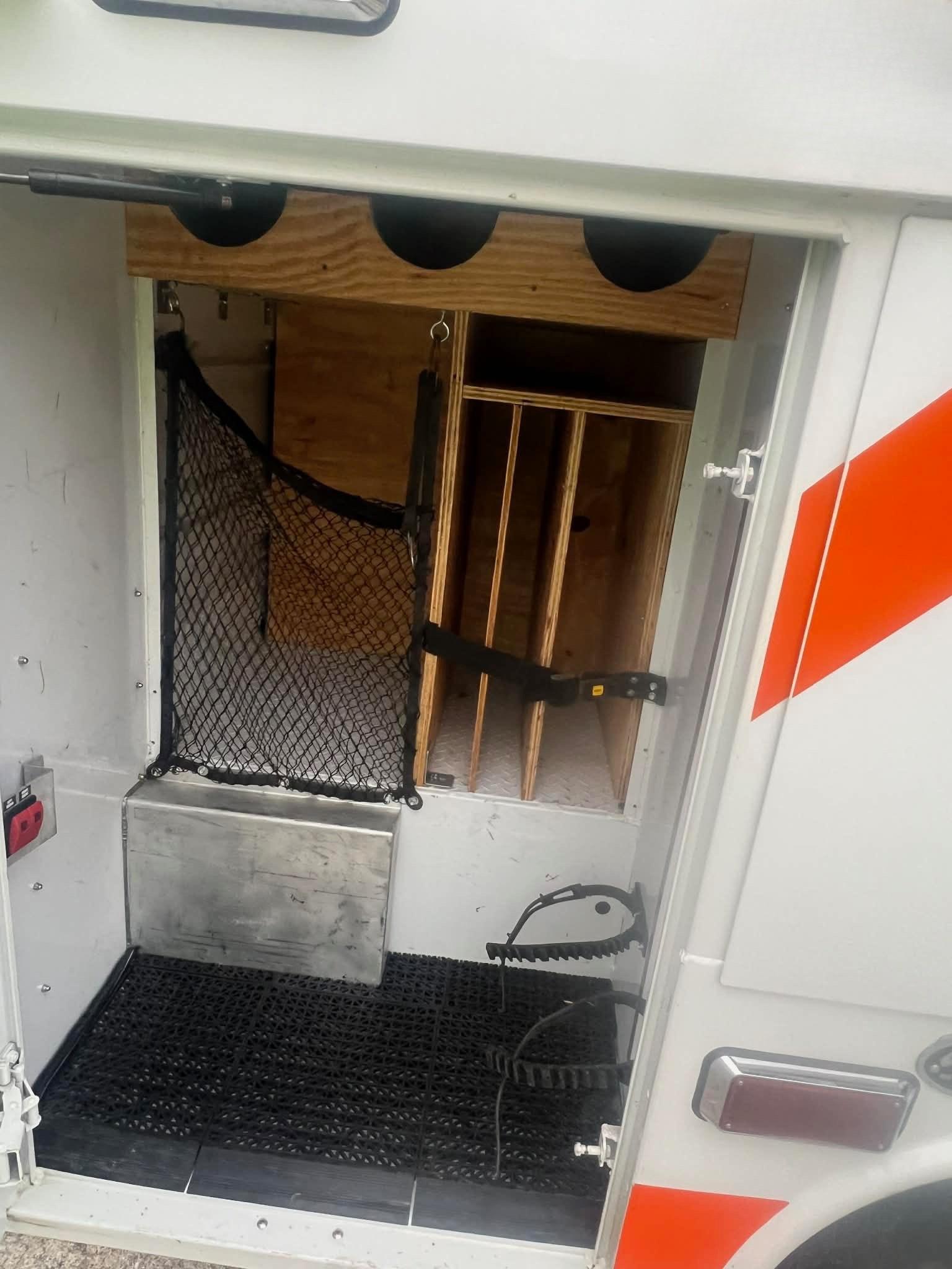 2011 Ford 4x4 Light Rescue - image 20