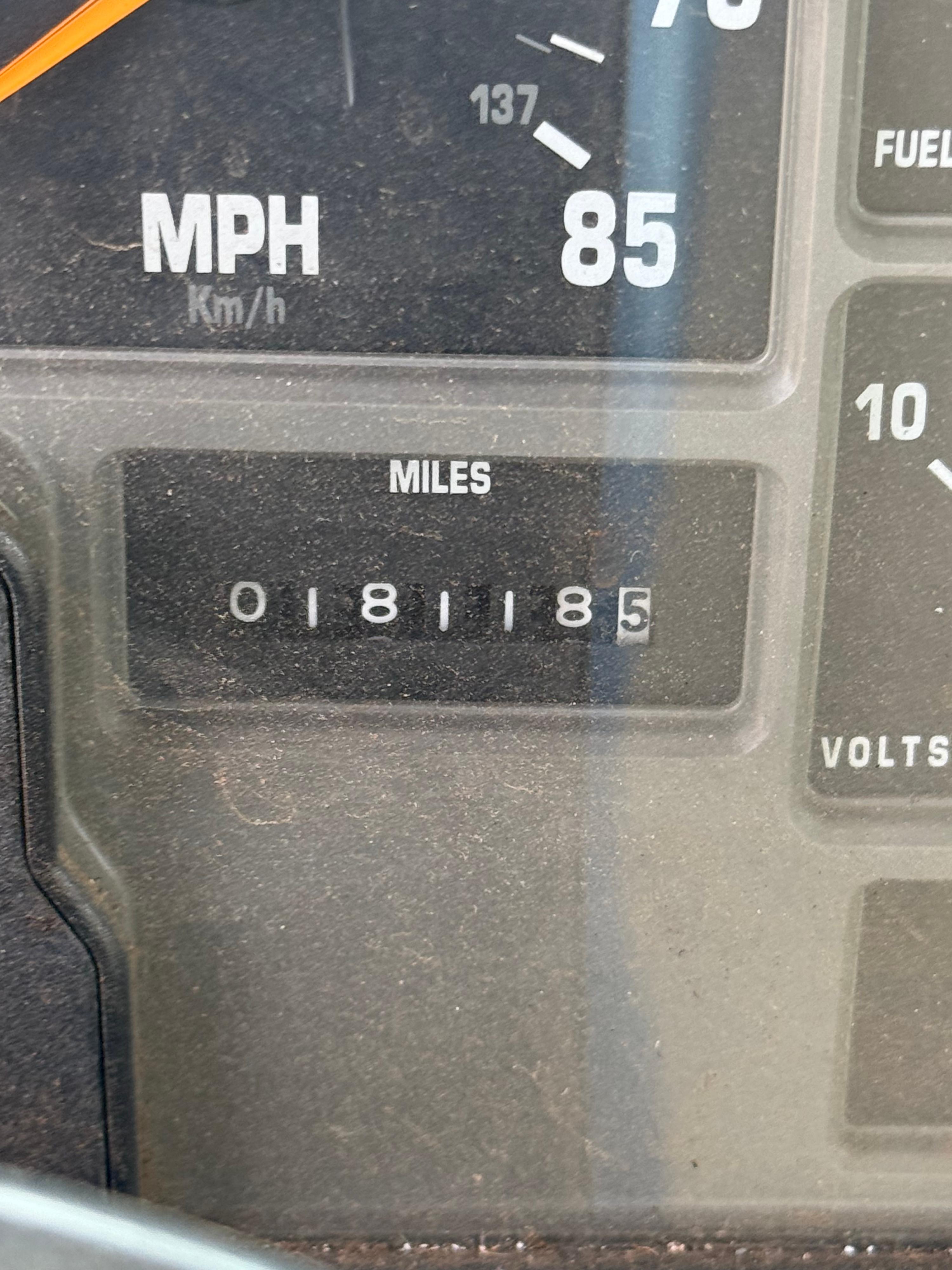 1998 International 4700 Brush Truck - image 11