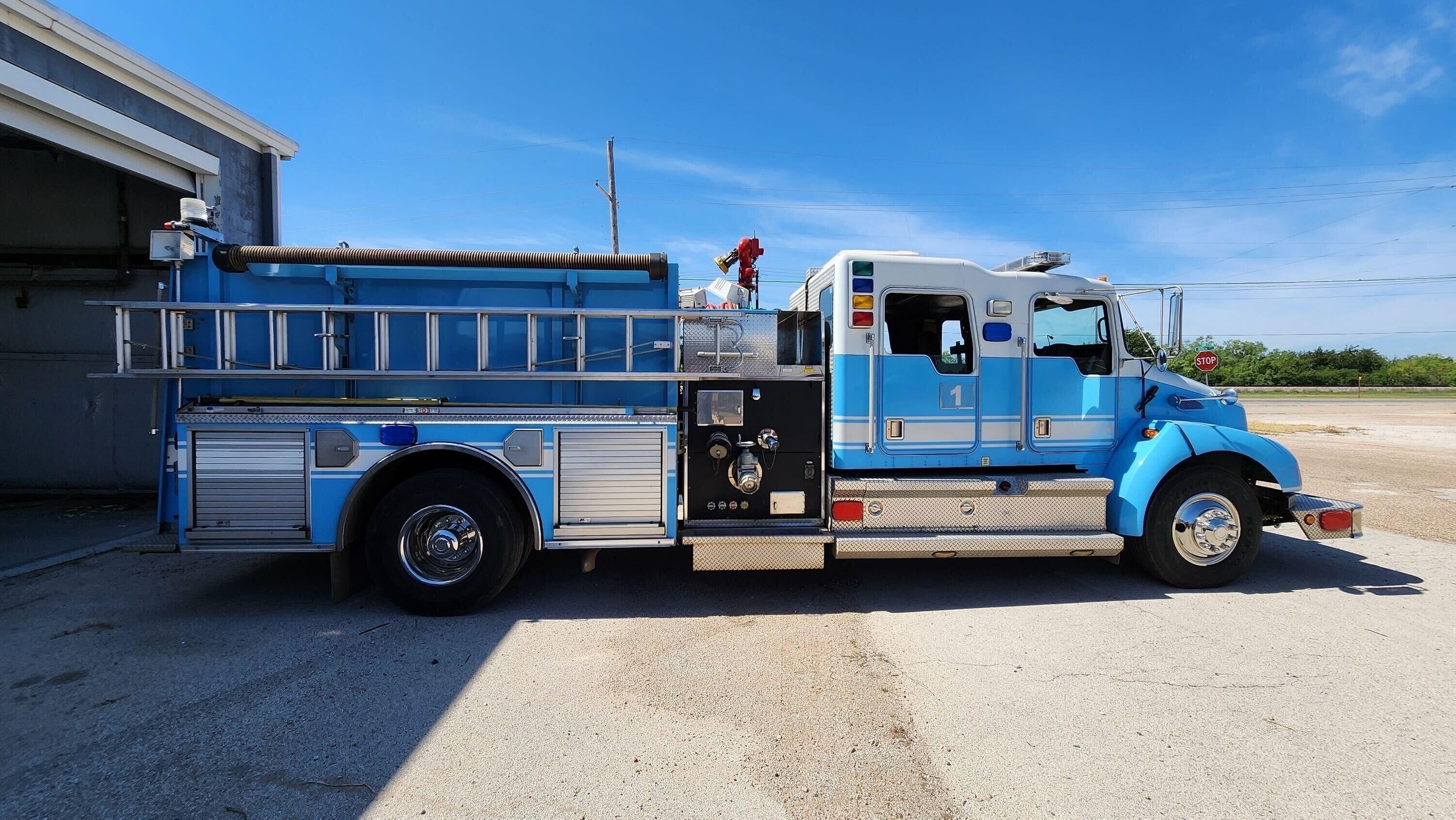 2002 Pierce Pumper - image 2