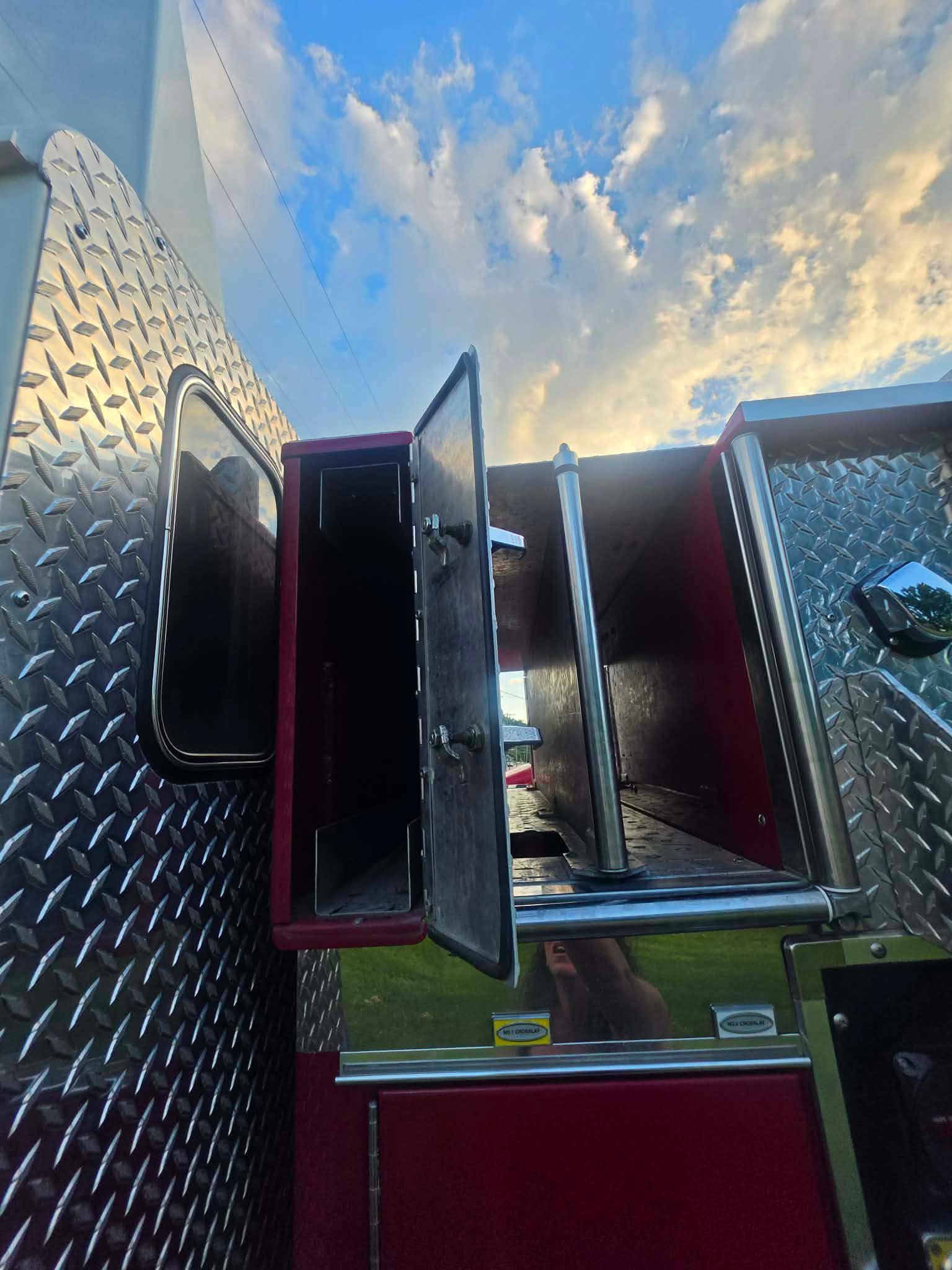 2002 Pierce DASH Pumper - image 37