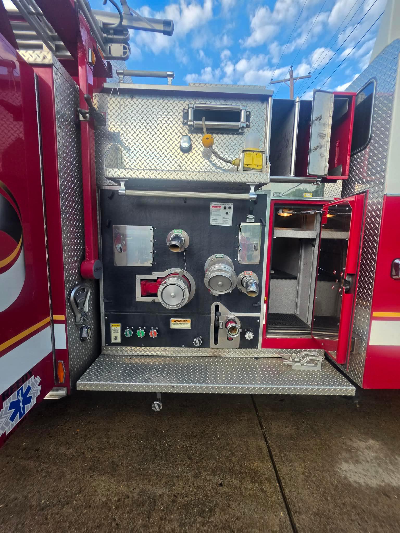 2002 Pierce DASH Pumper - image 44
