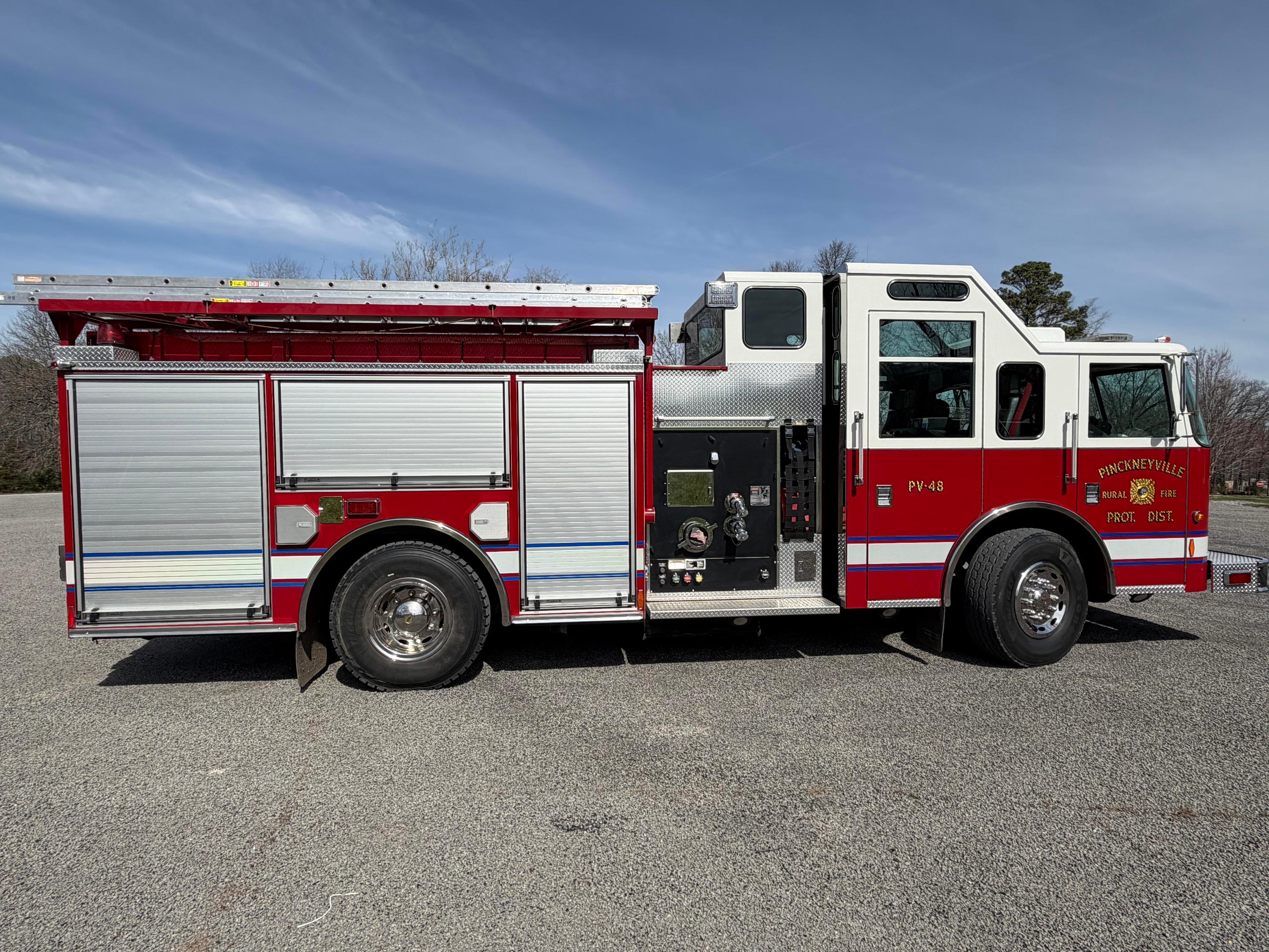2006 Pierce Contender Pumper - image 2