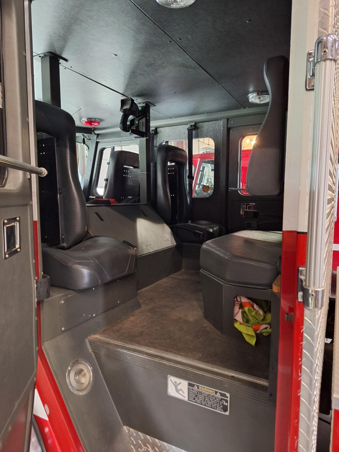 1994 E-One Pumper - image 7