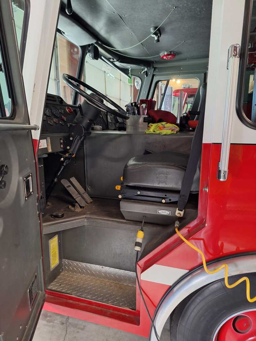 1994 E-One Pumper — photo 5
