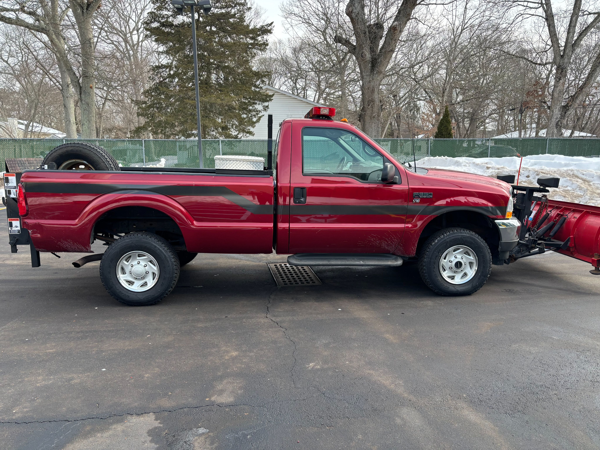 2002 Ford F250 - image 4