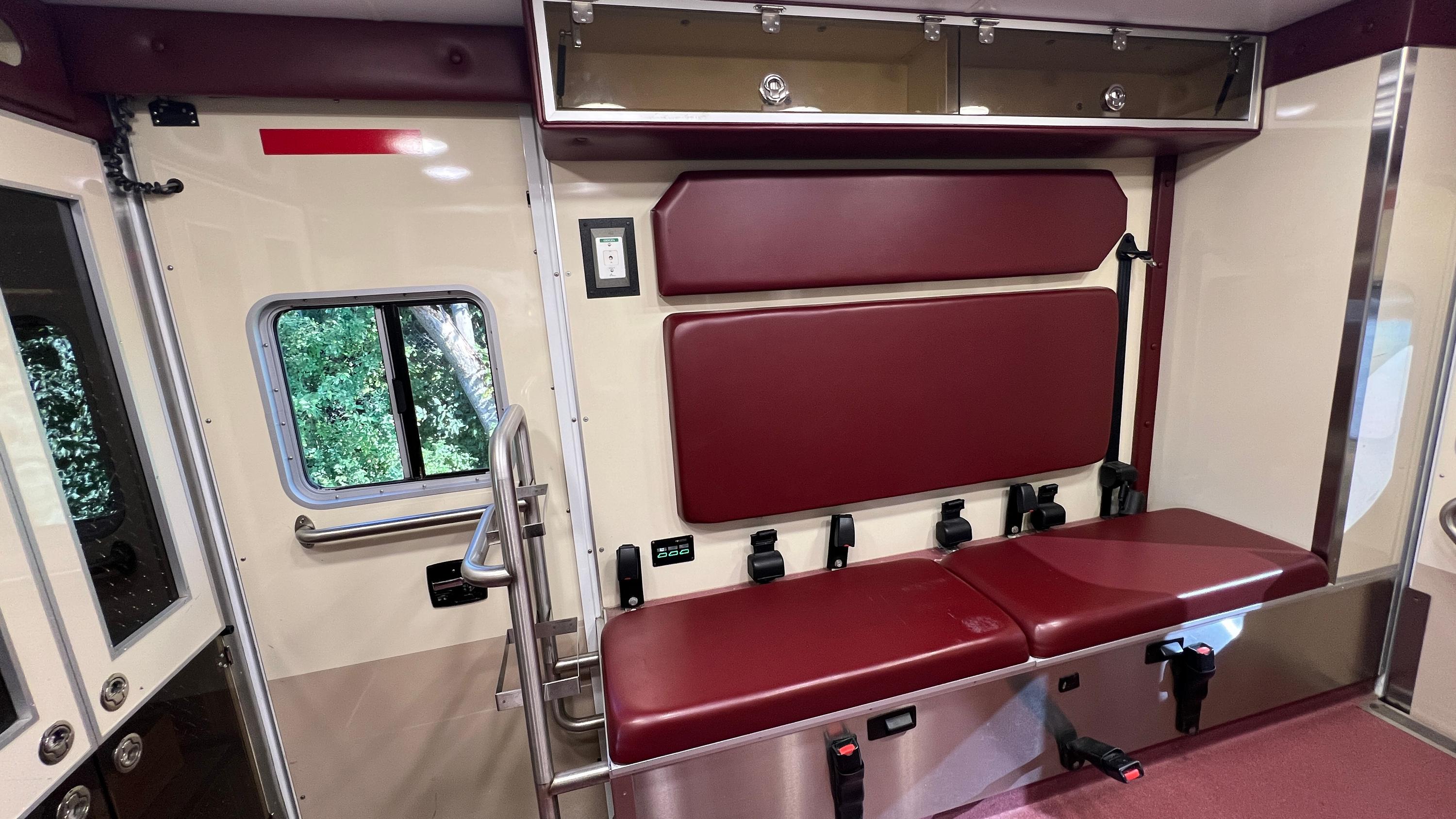 2014 Horton Ford Type I Ambulance - image 8