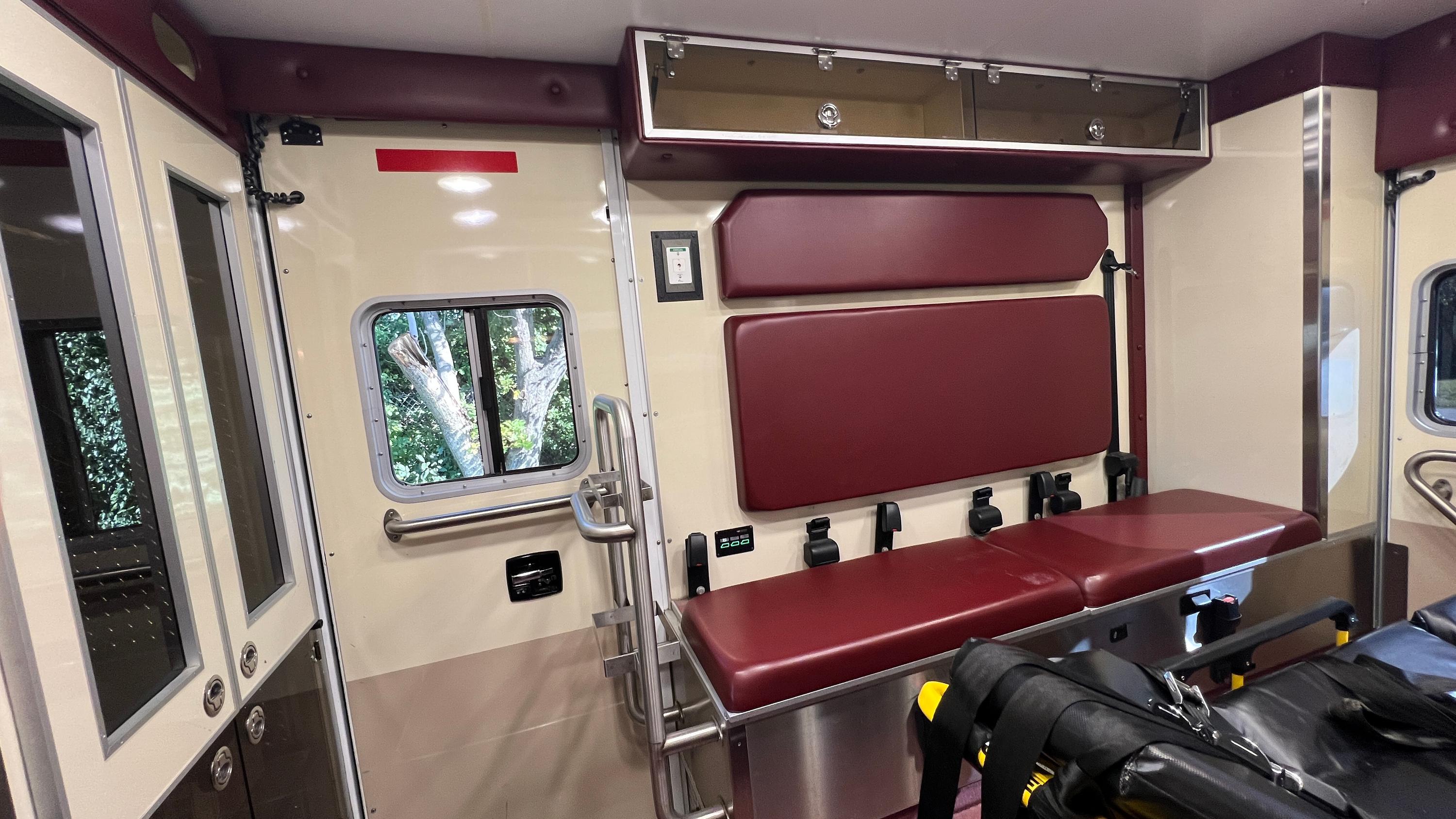 2014 Horton Ford Type I Ambulance - image 13