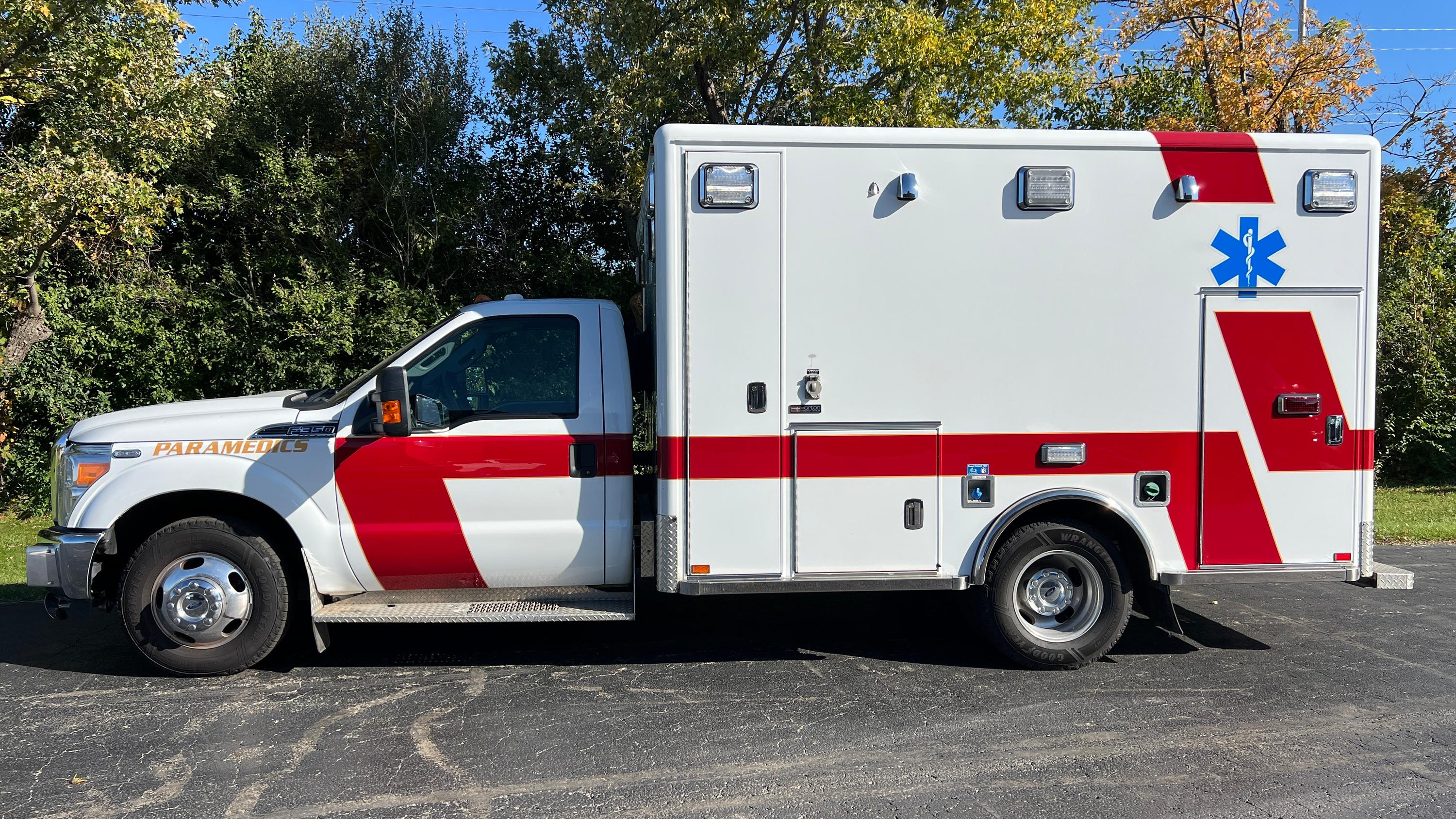2014 Horton Ford Type I Ambulance - image 1
