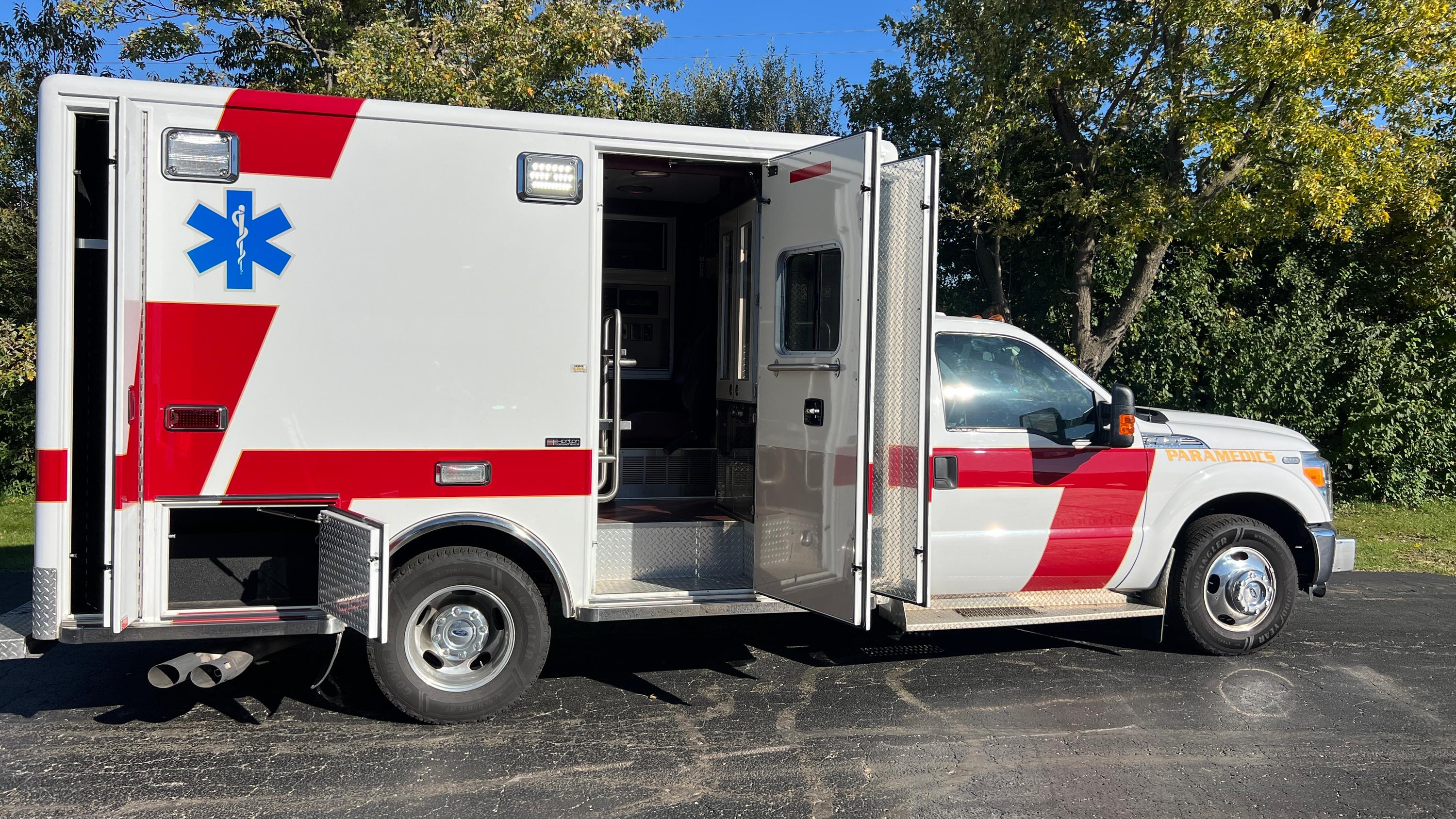 2014 Horton Ford Type I Ambulance - image 19