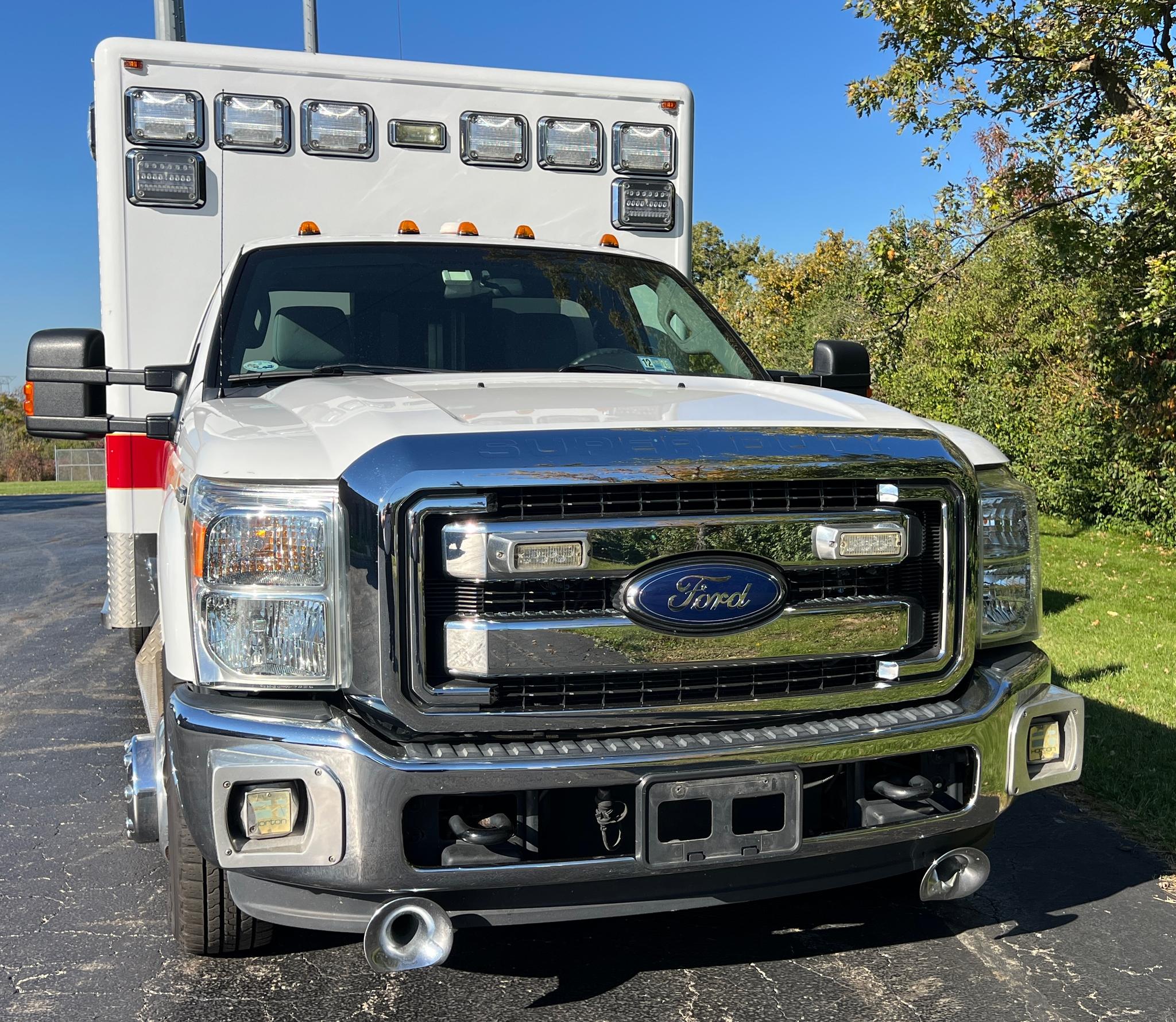 2014 Horton Ford Type I Ambulance - image 2