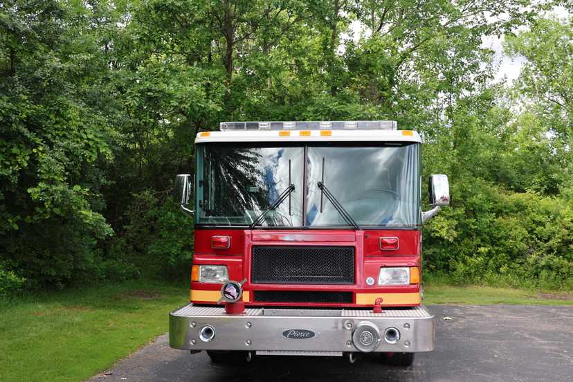 1997 Pierce Quantum Pumper — photo 2
